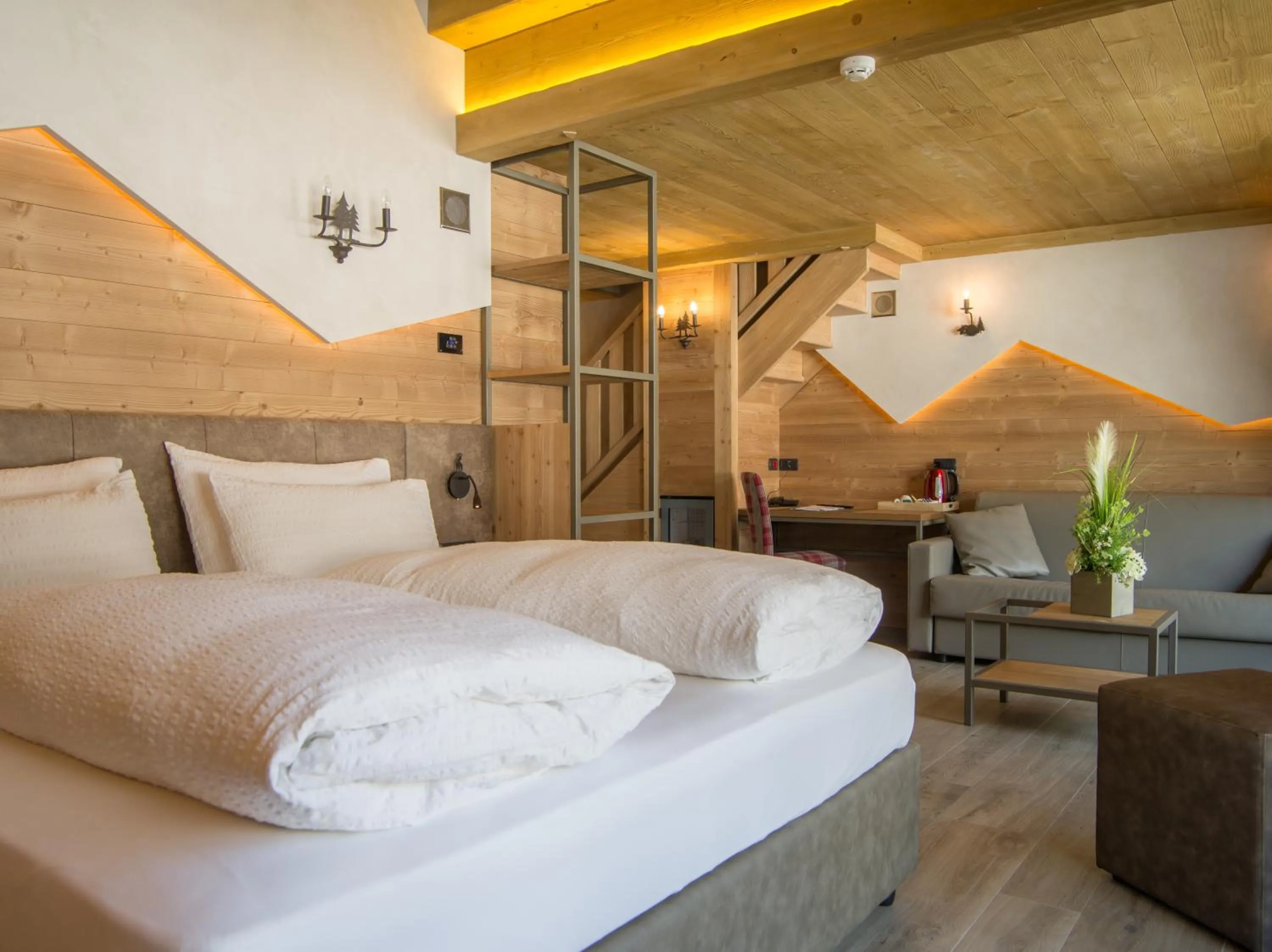 Photo of the whole room, Bed in Hotel Amerikan