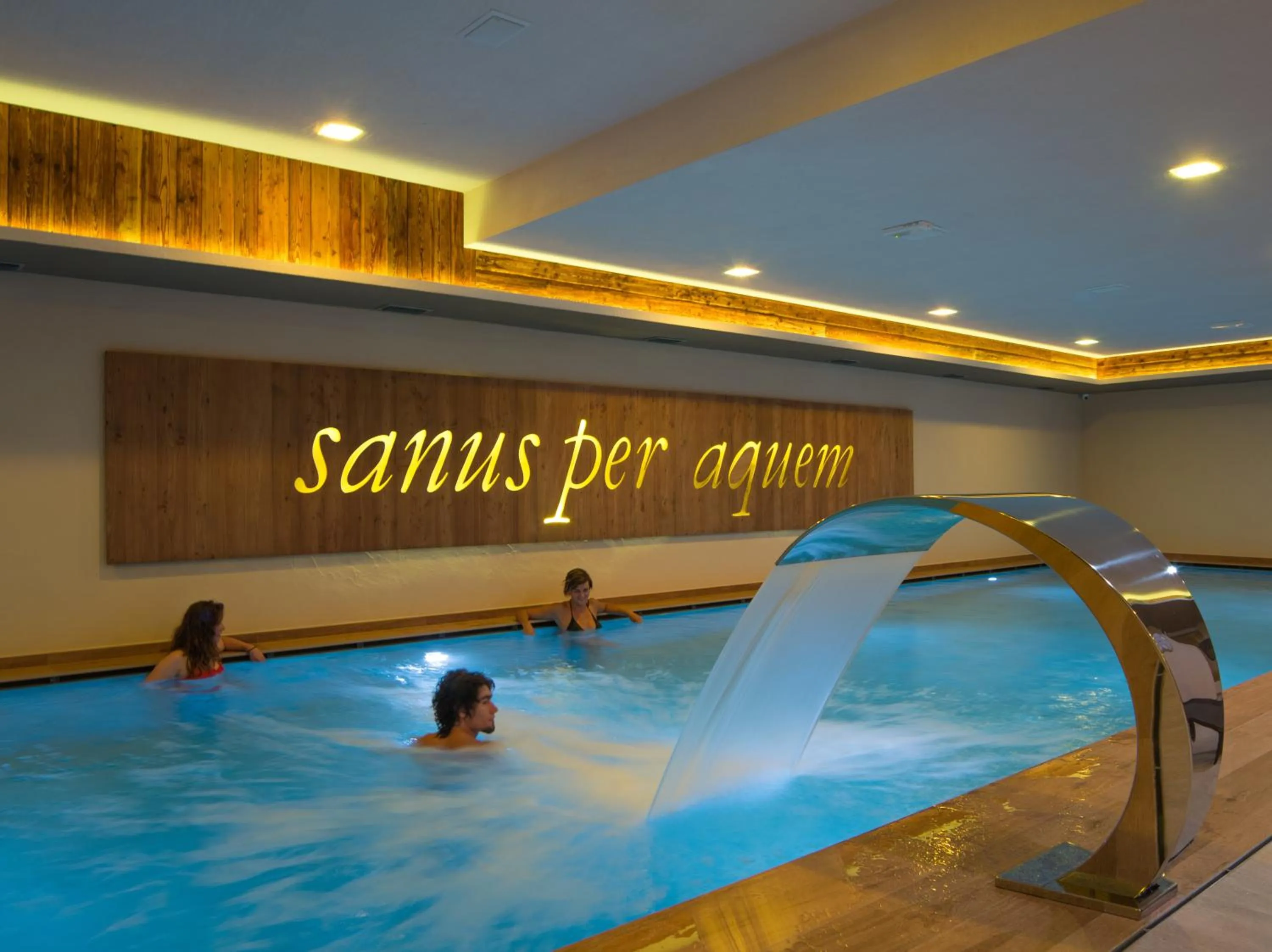 Swimming pool in Hotel Amerikan