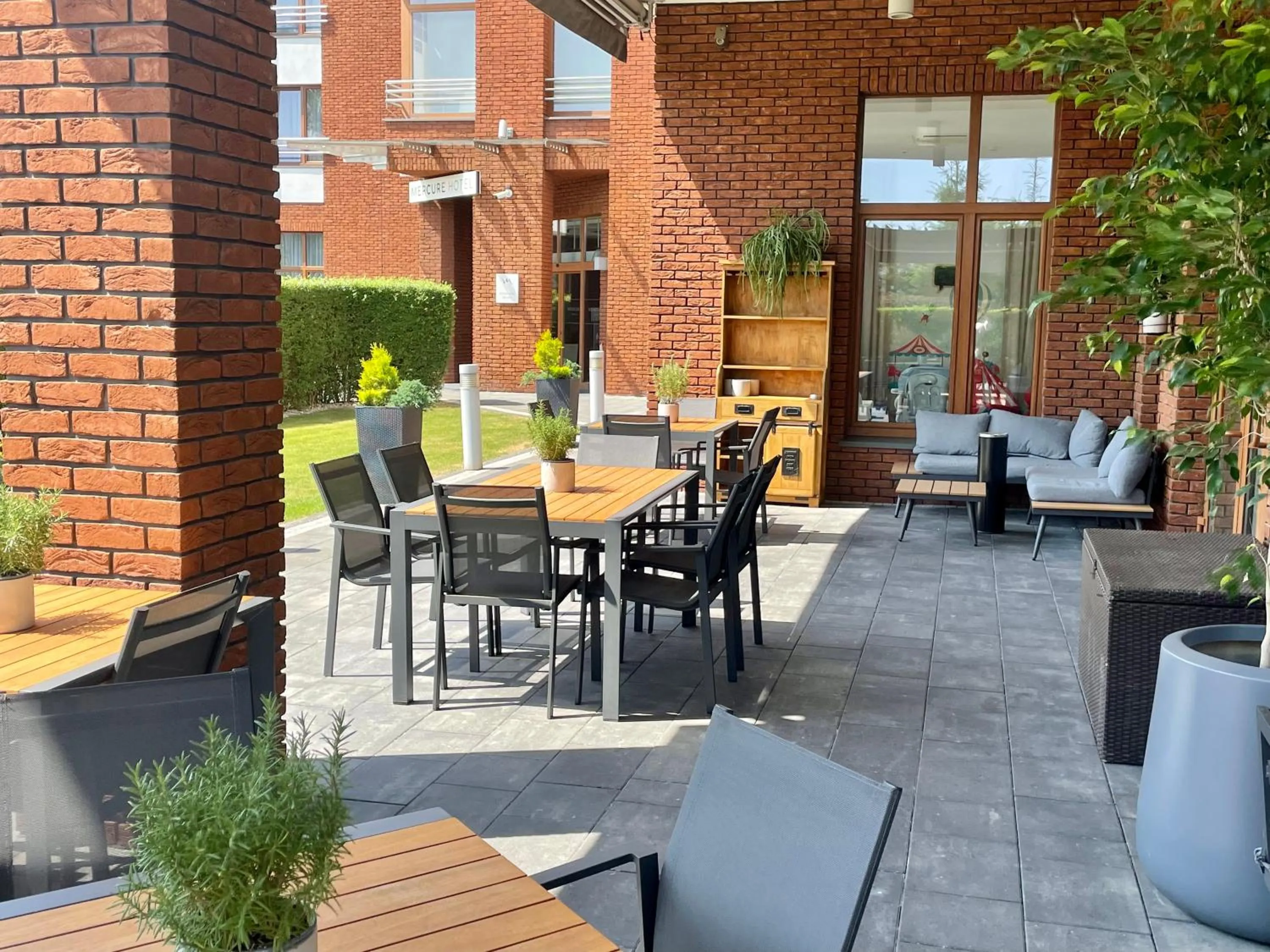 Staff in Mercure Wiazowna Brant