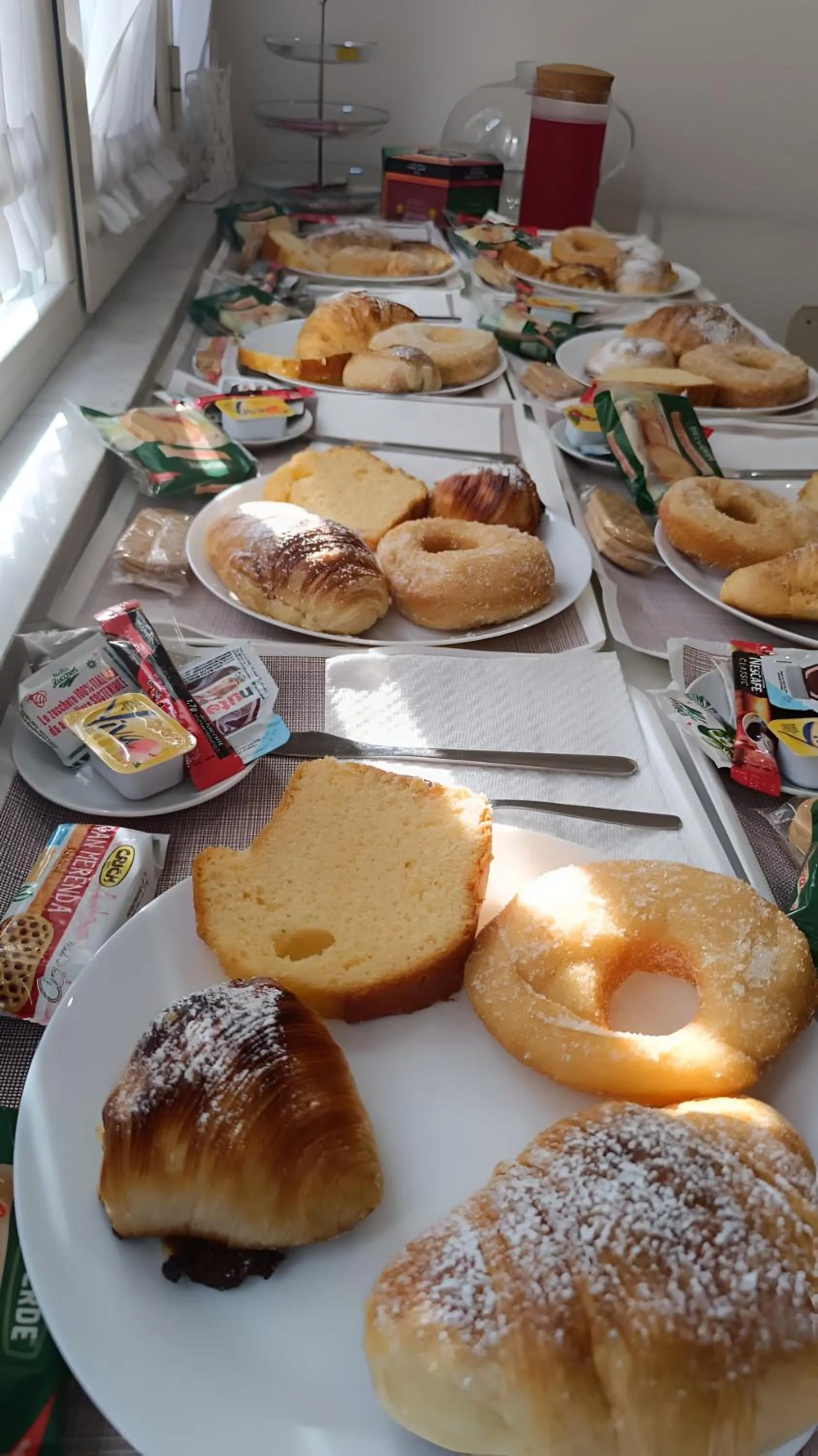 Breakfast in Central Station Garibaldi