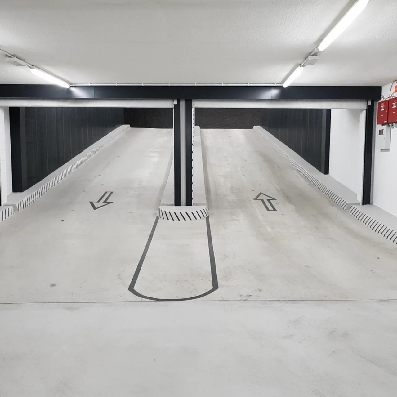 Parking in Warsaw Night Apartments Giełdowa