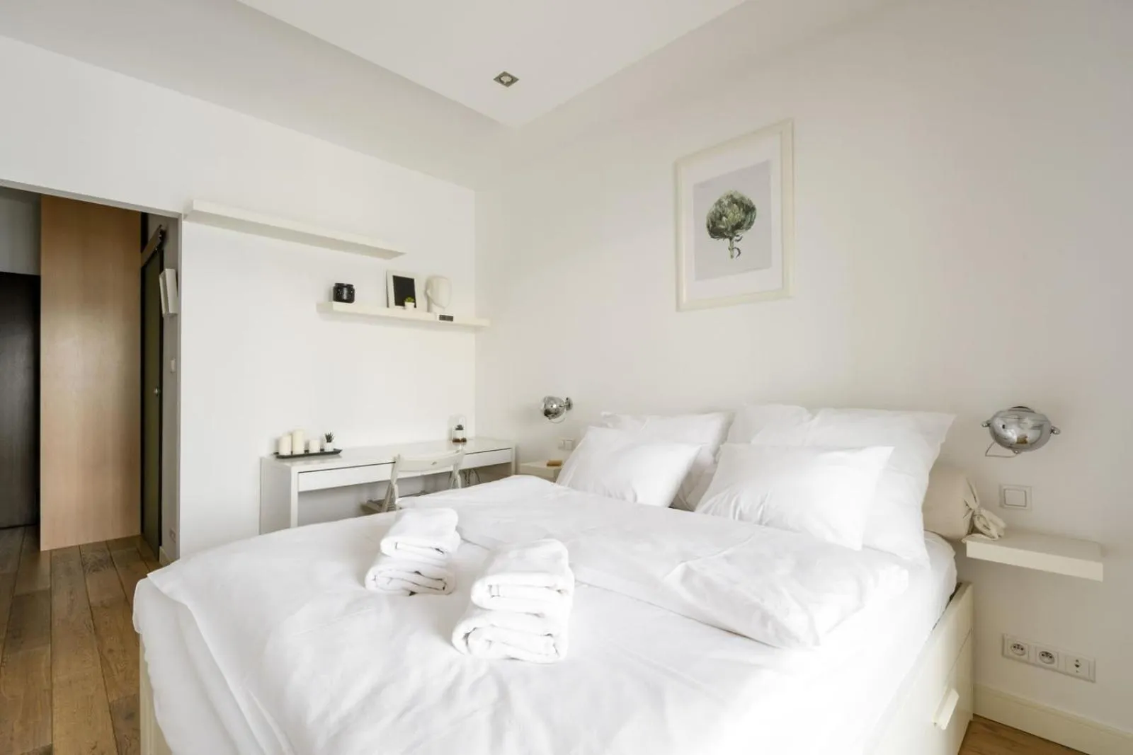 Bed in Warsaw Night Apartments Giełdowa