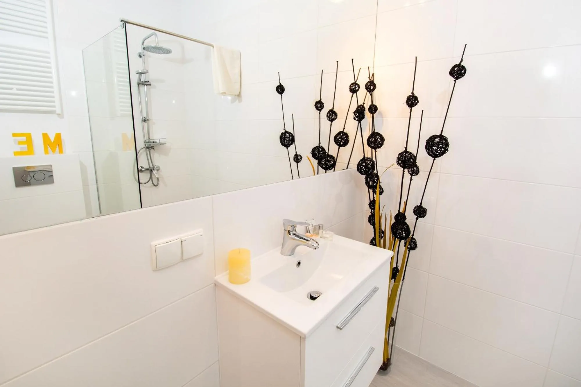 Bathroom in Warsaw Night Apartments Giełdowa