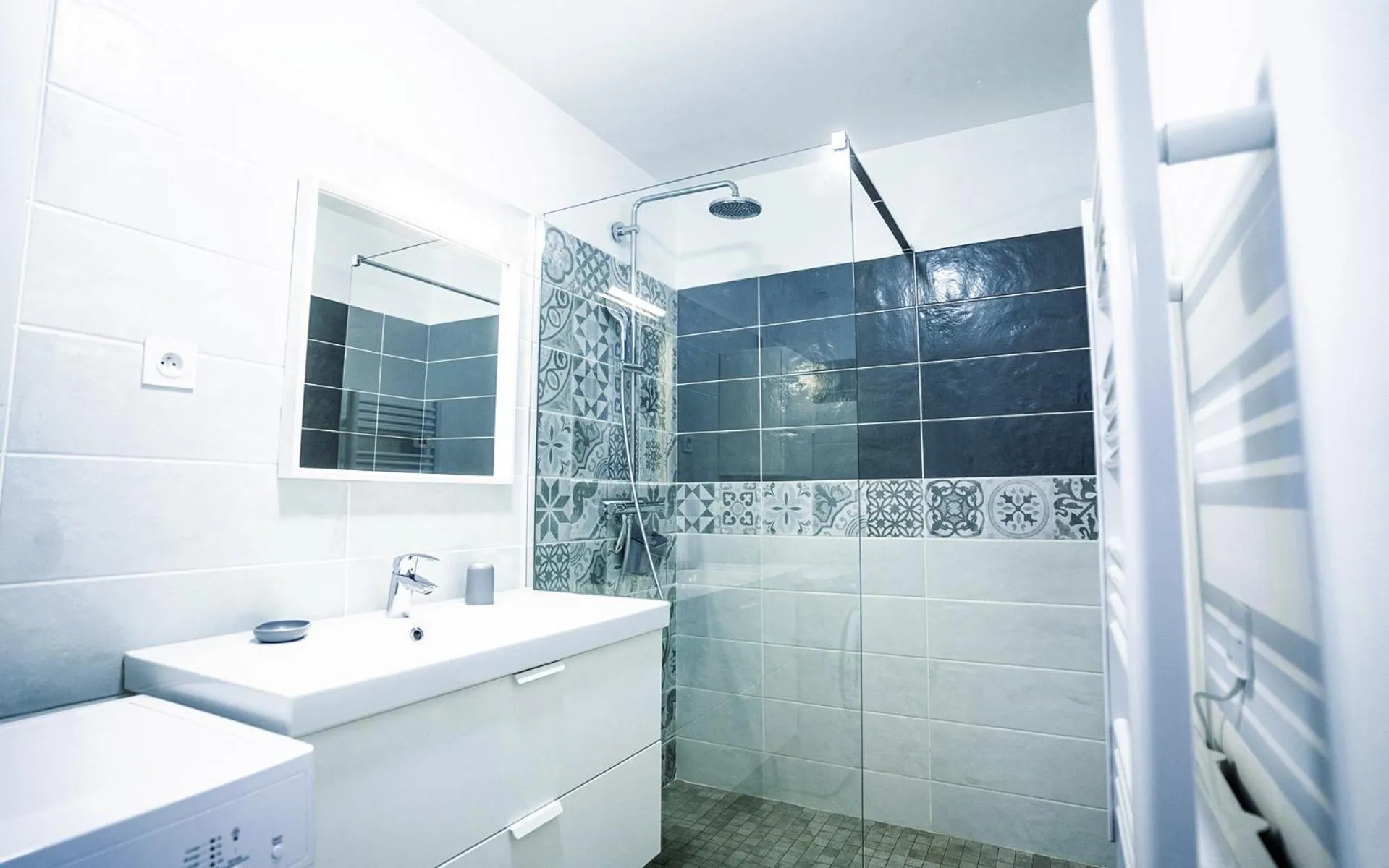 Bathroom in Sous Les Pins gîtes et chambres d'hôtes
