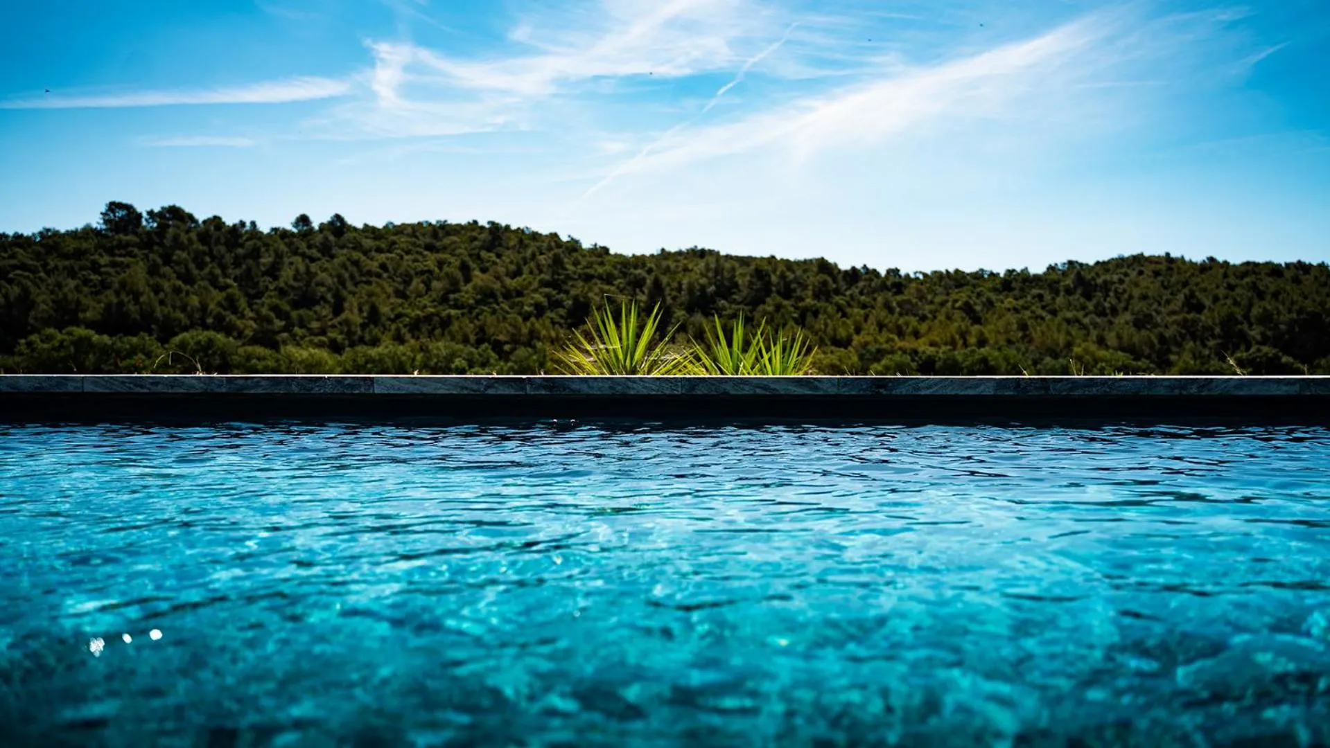 Pool view in Sous Les Pins gîtes et chambres d'hôtes