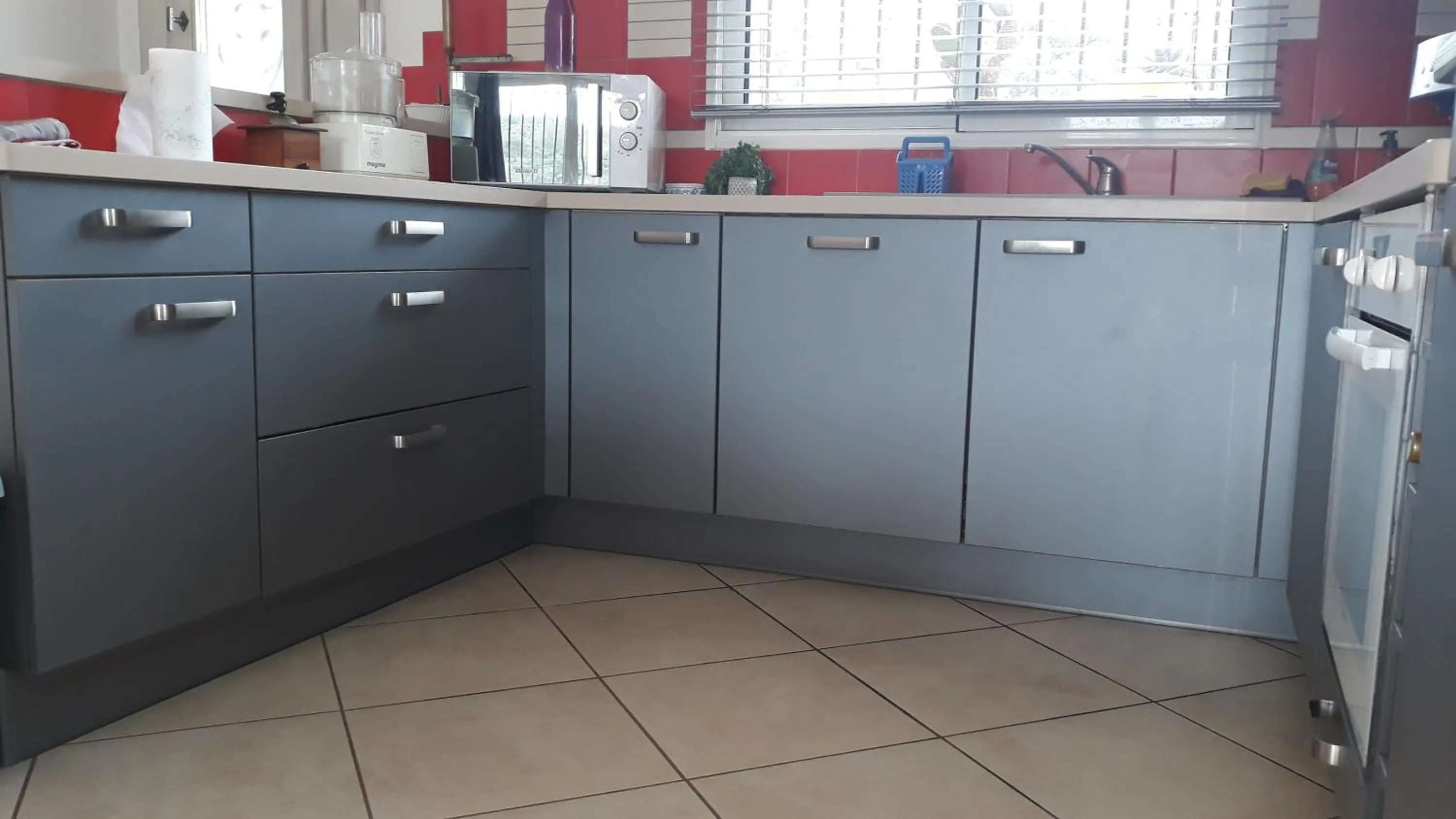 Kitchen or kitchenette in Sous Les Pins gîtes et chambres d'hôtes