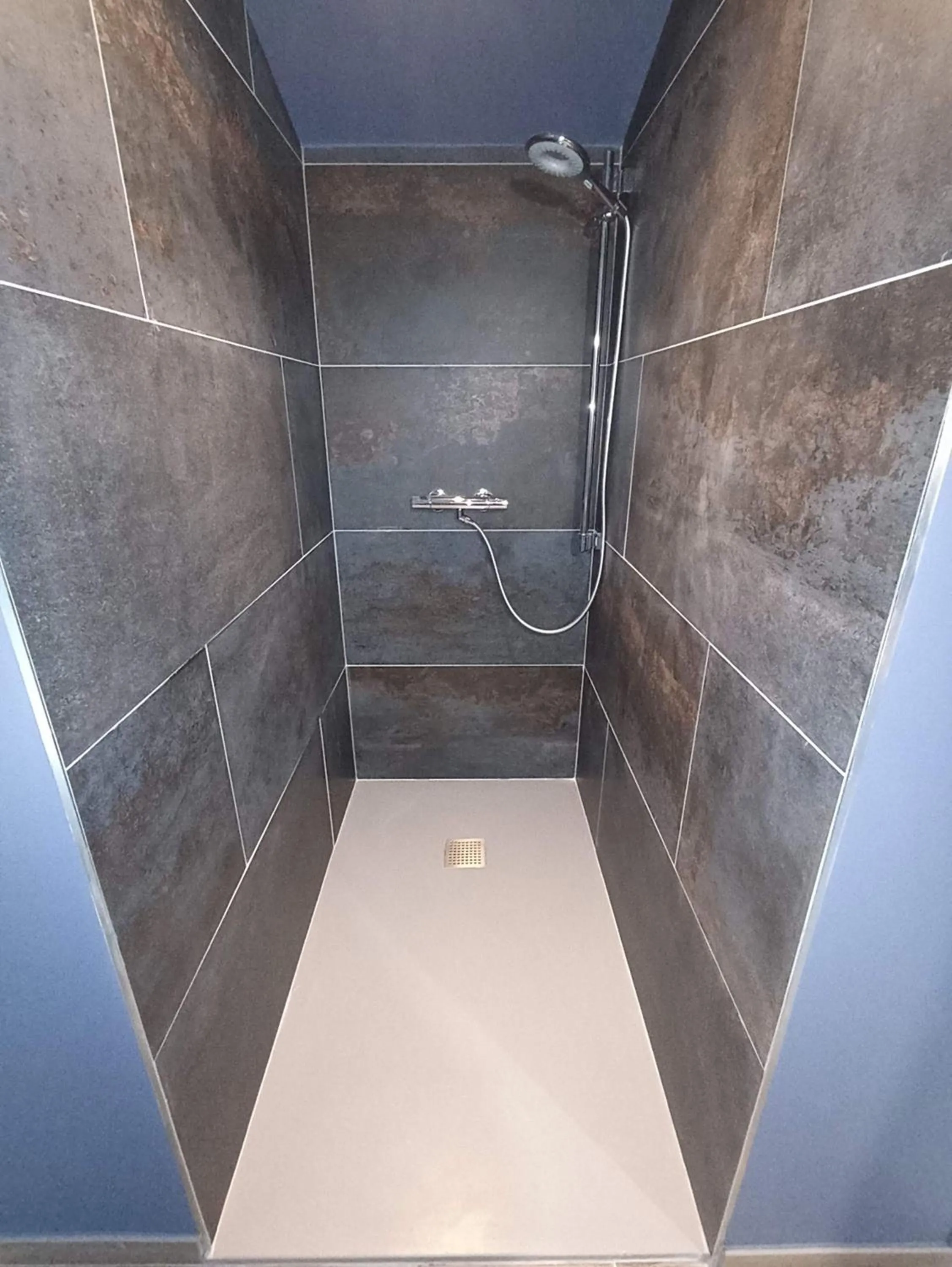 Shower in Sous Les Pins gîtes et chambres d'hôtes