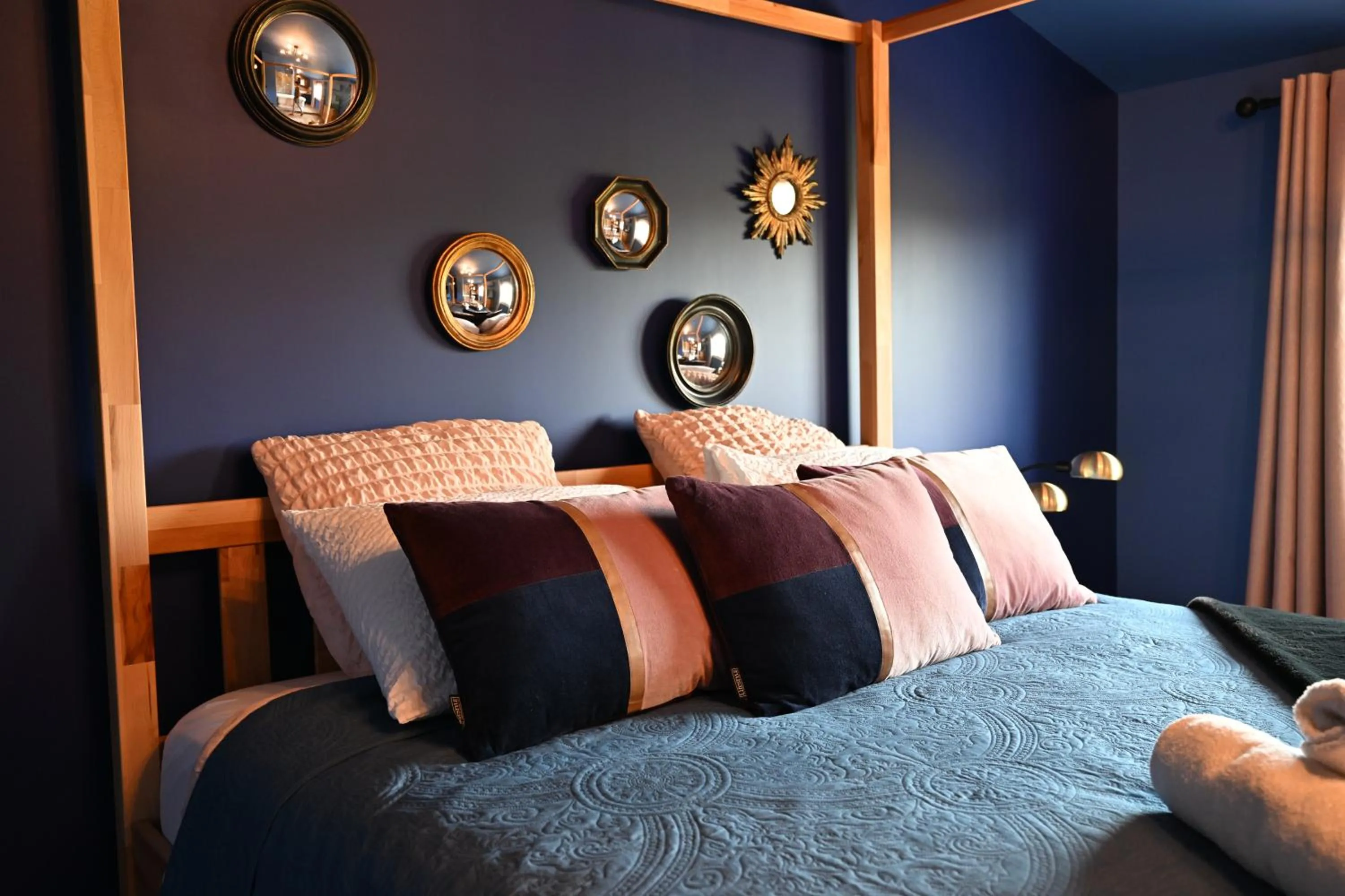 Bed in Sous Les Pins gîtes et chambres d'hôtes