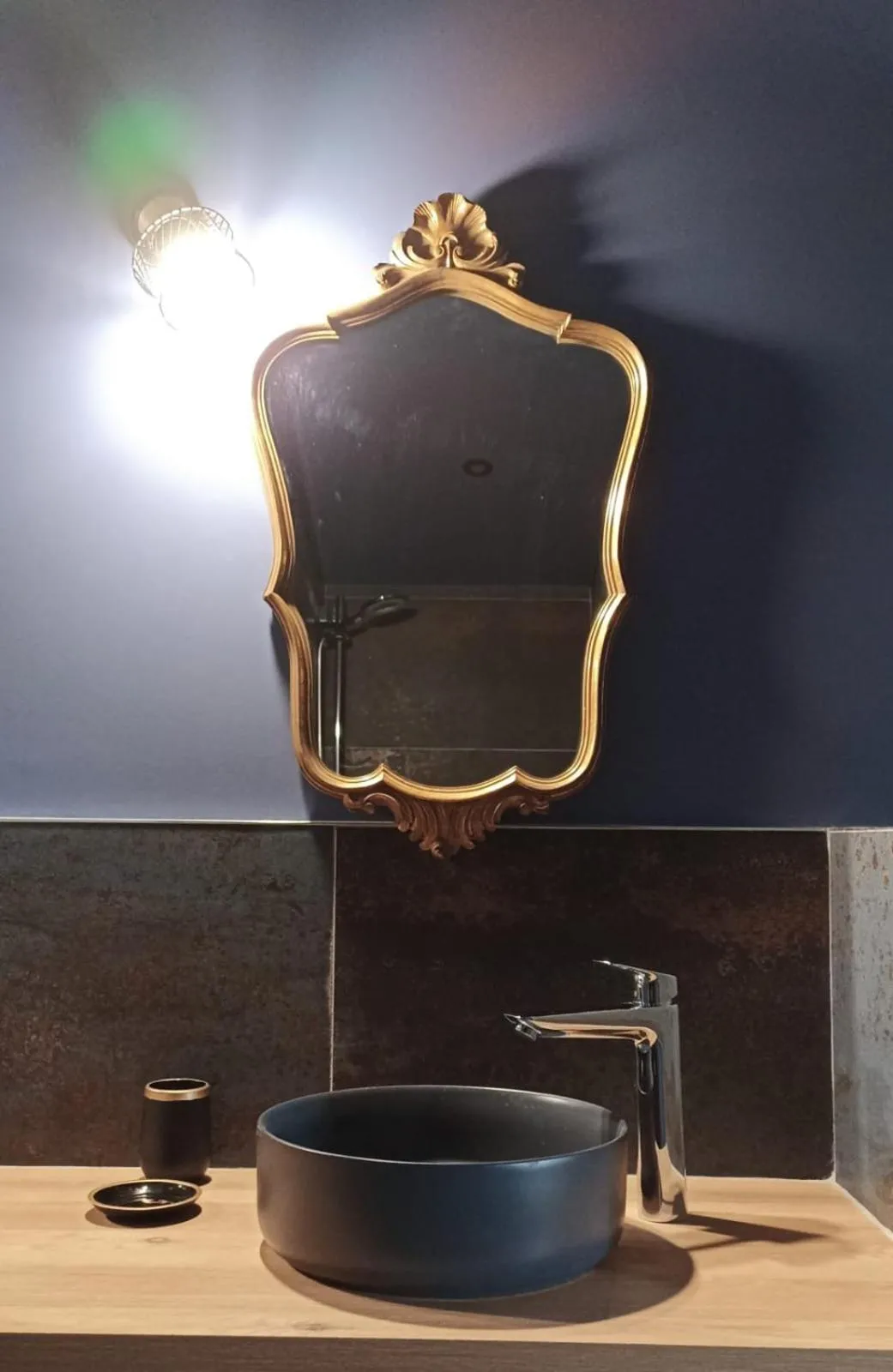 Bathroom in Sous Les Pins gîtes et chambres d'hôtes