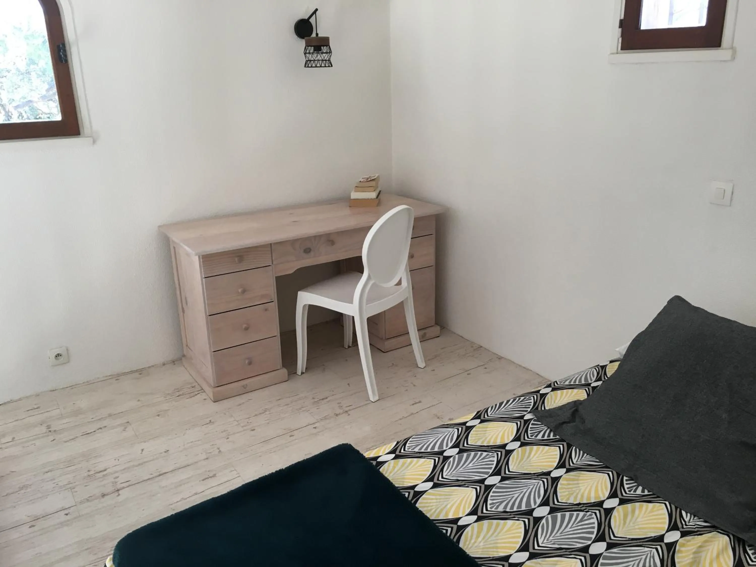 Bed in Sous Les Pins gîtes et chambres d'hôtes