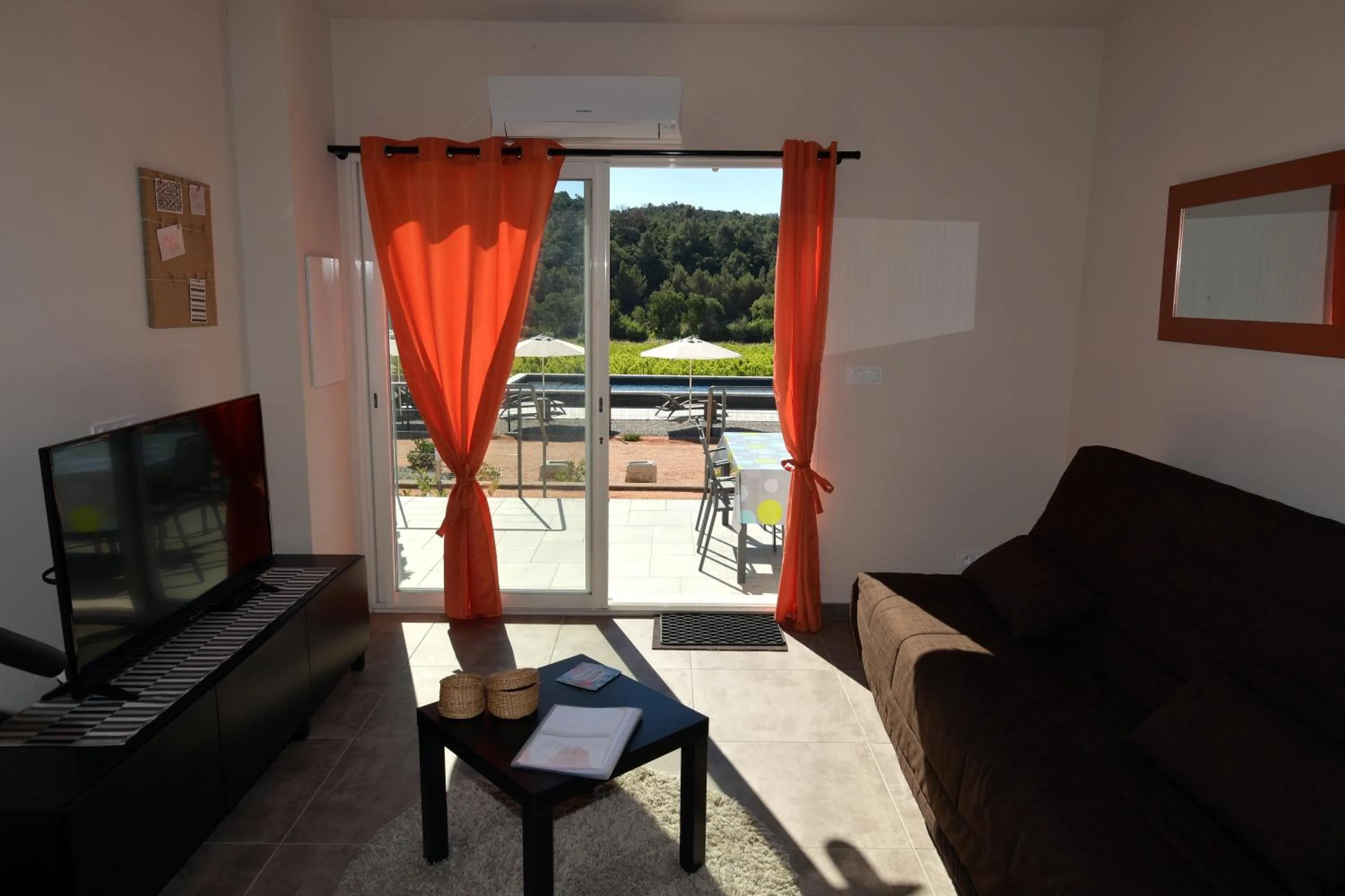 Balcony/Terrace in Sous Les Pins gîtes et chambres d'hôtes