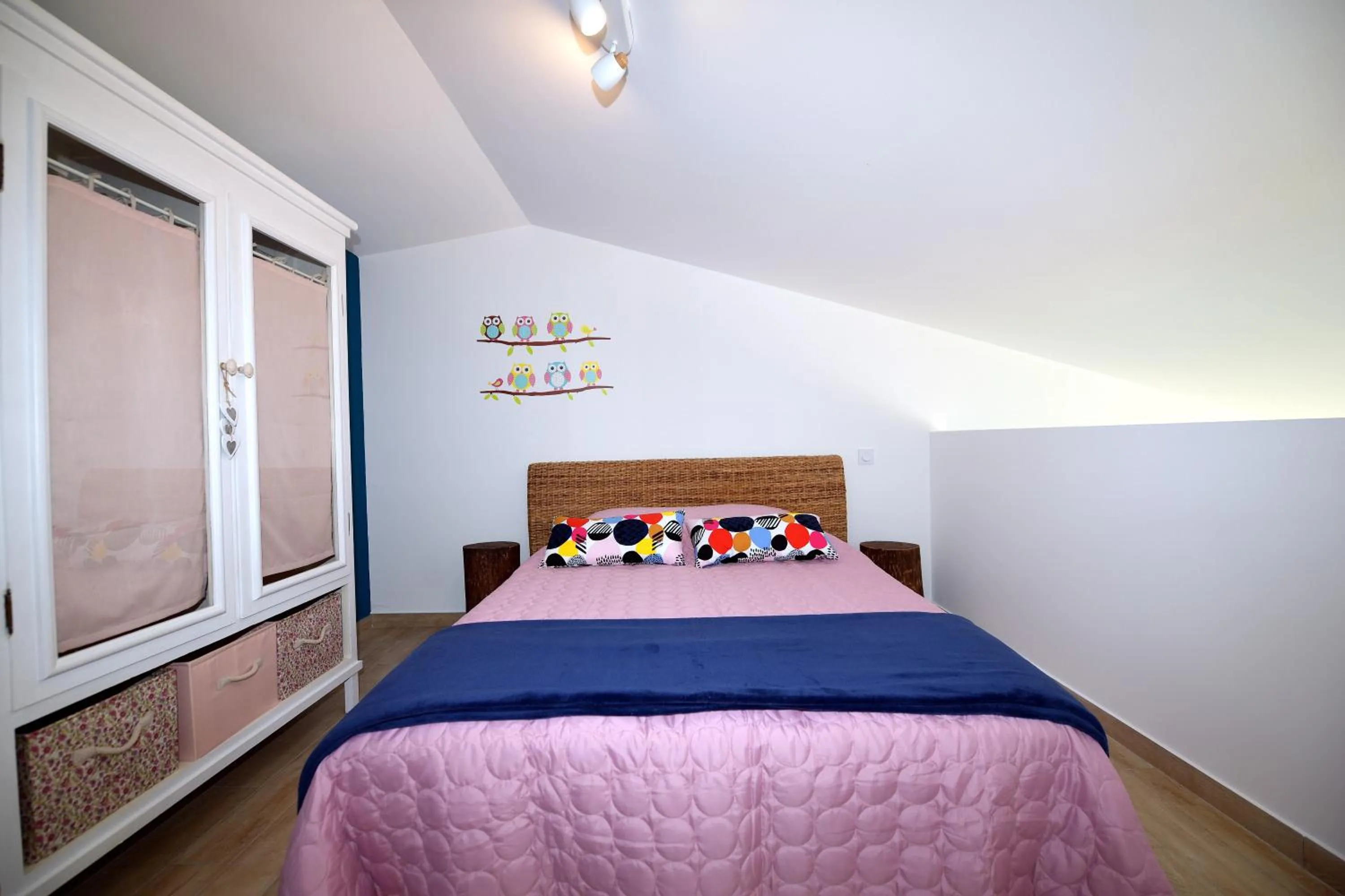 Bed in Sous Les Pins gîtes et chambres d'hôtes
