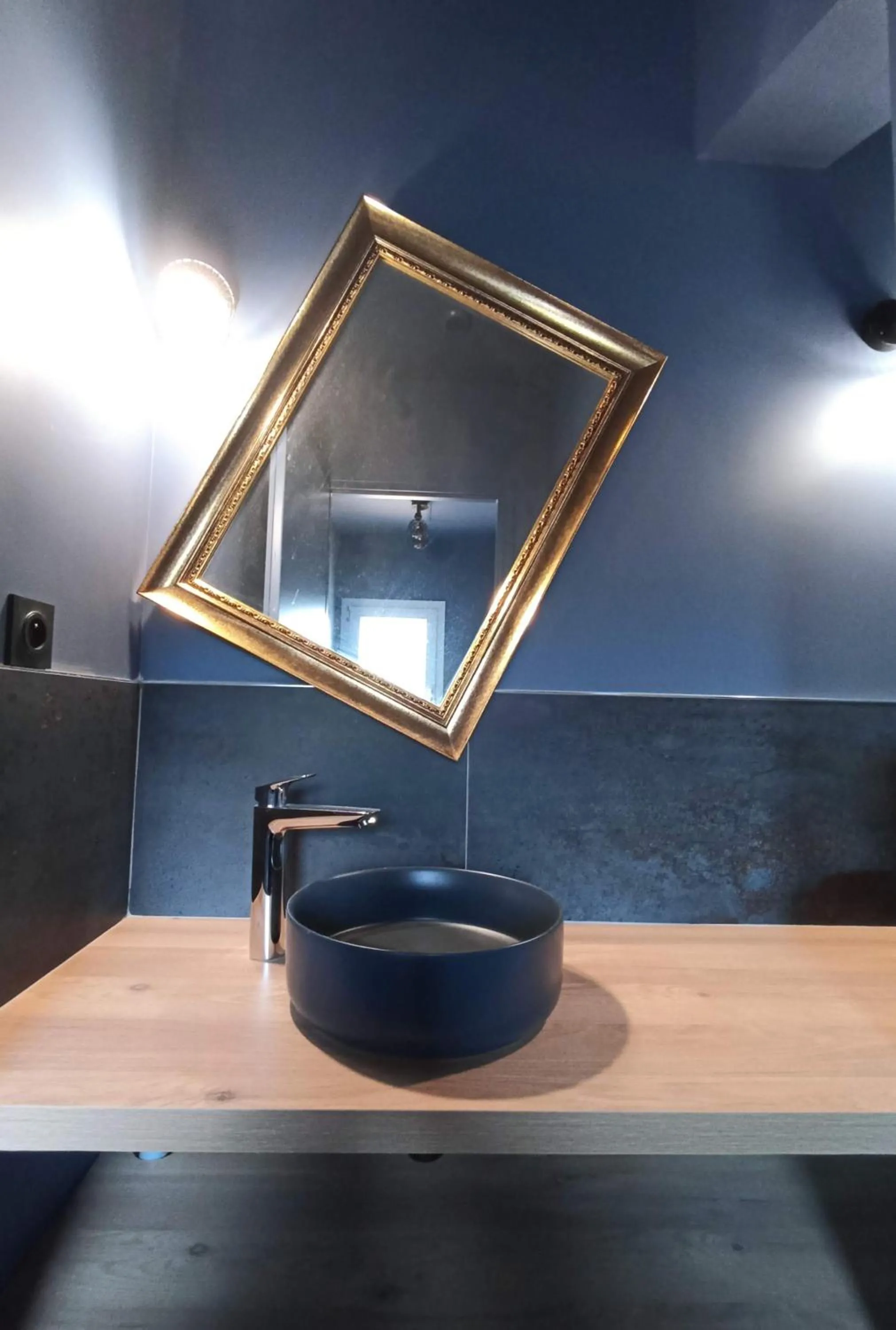 Bathroom in Sous Les Pins gîtes et chambres d'hôtes