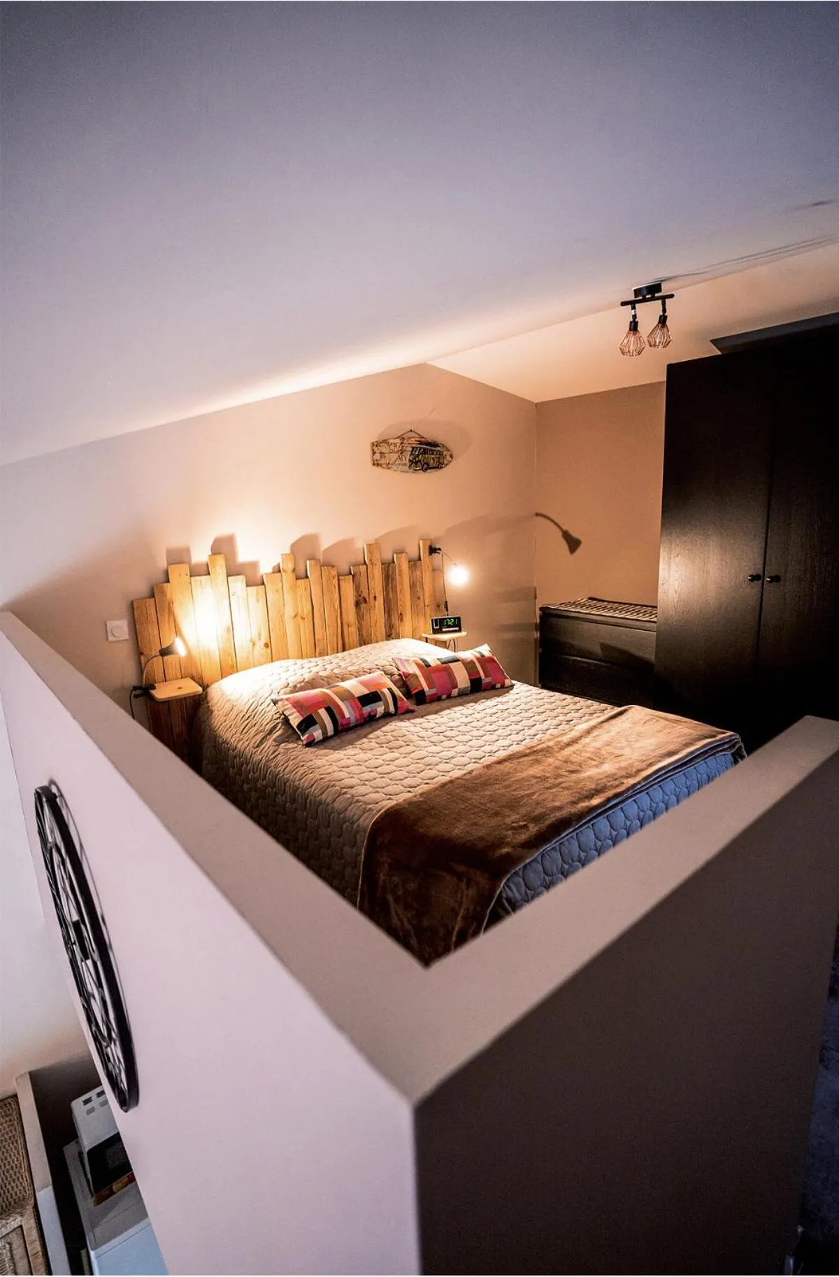 Bed in Sous Les Pins gîtes et chambres d'hôtes