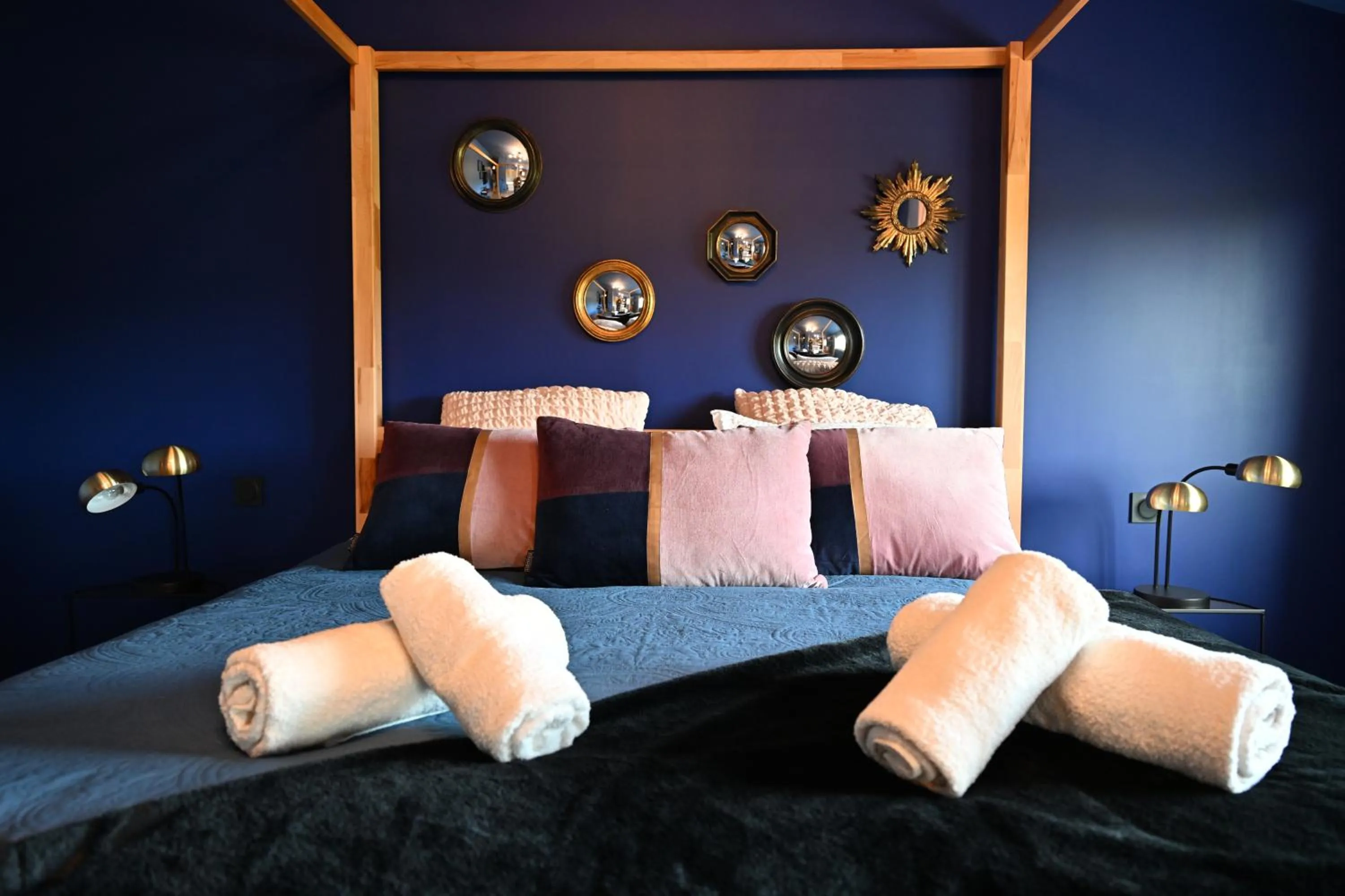 Bed in Sous Les Pins gîtes et chambres d'hôtes