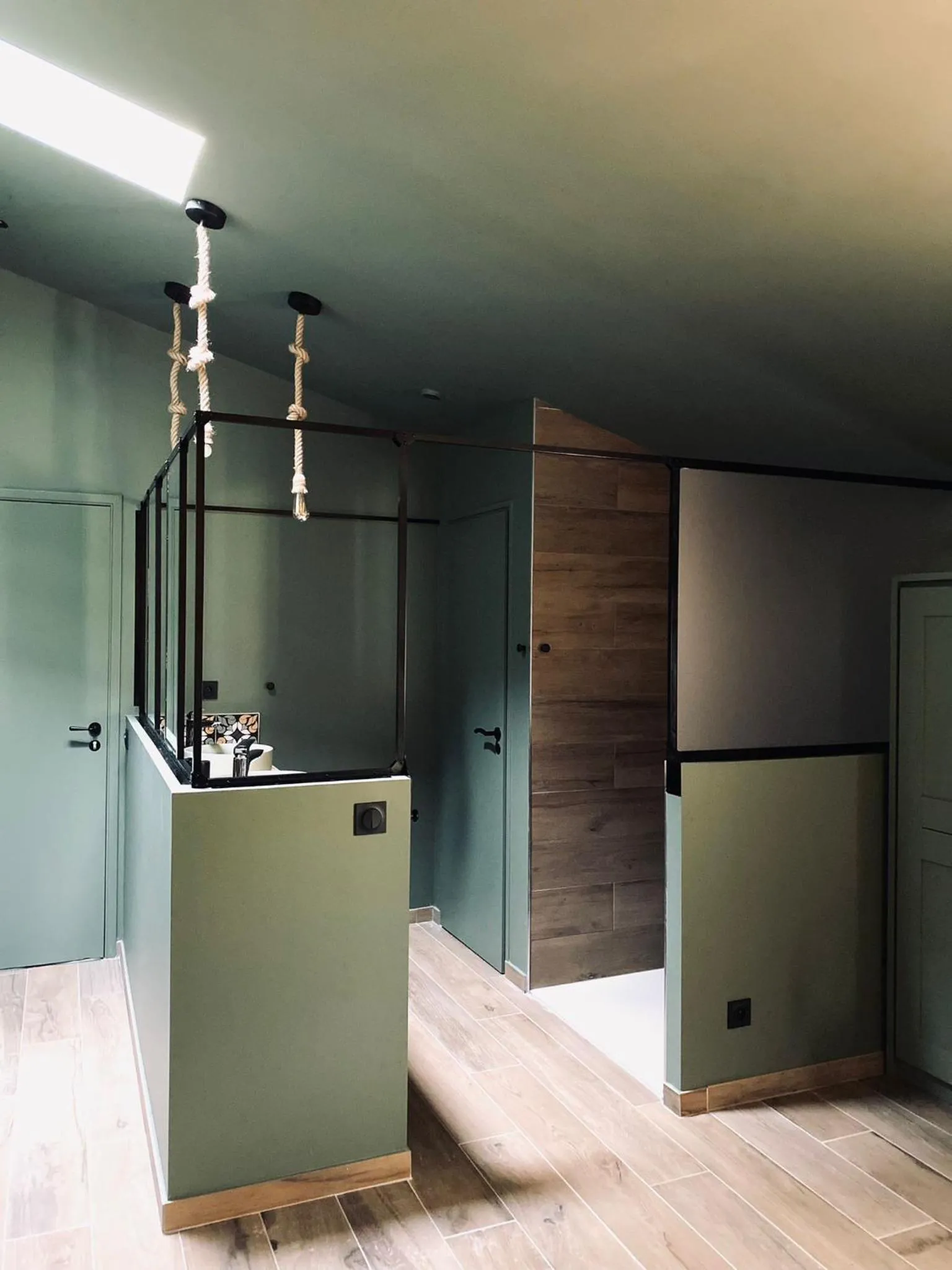 Bathroom in Sous Les Pins gîtes et chambres d'hôtes