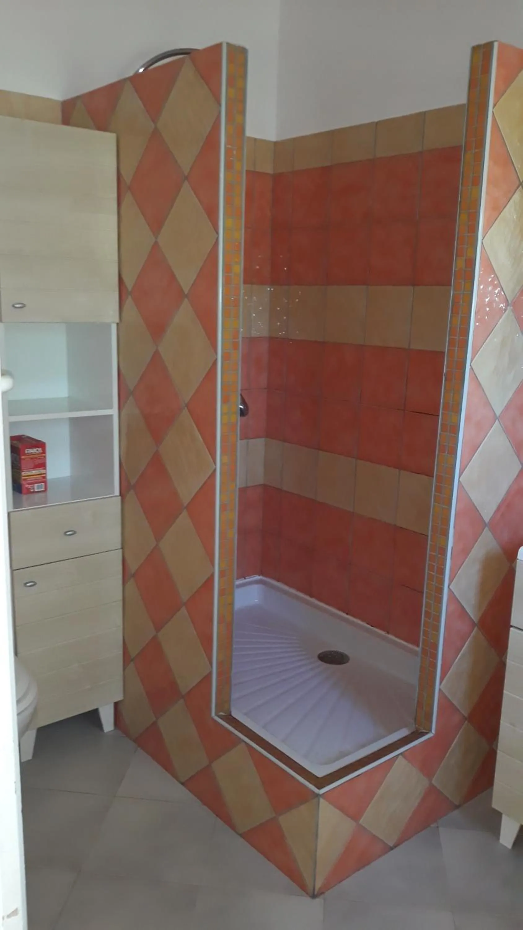 Shower in Sous Les Pins gîtes et chambres d'hôtes
