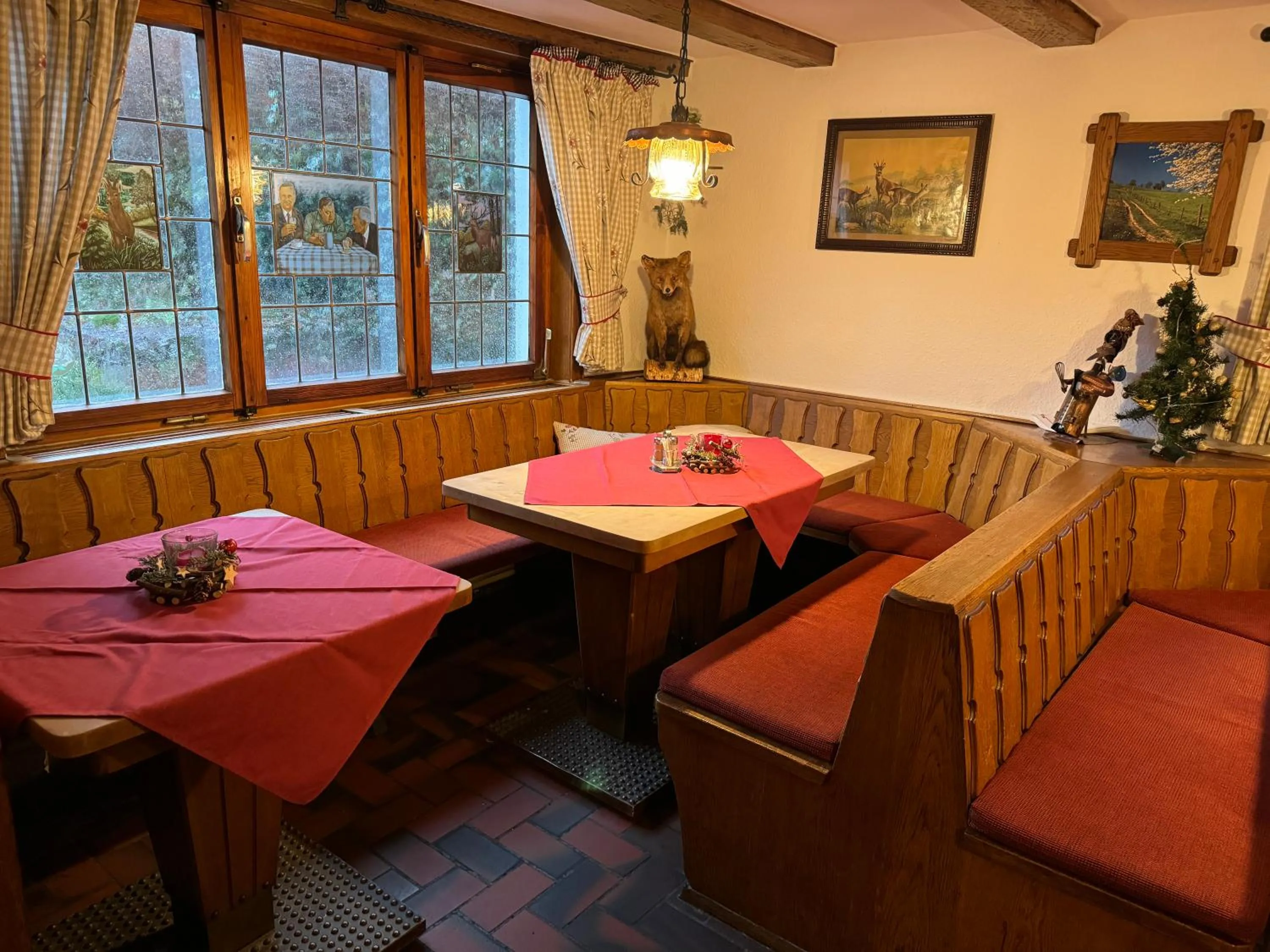 Restaurant/places to eat in Gasthof Braun