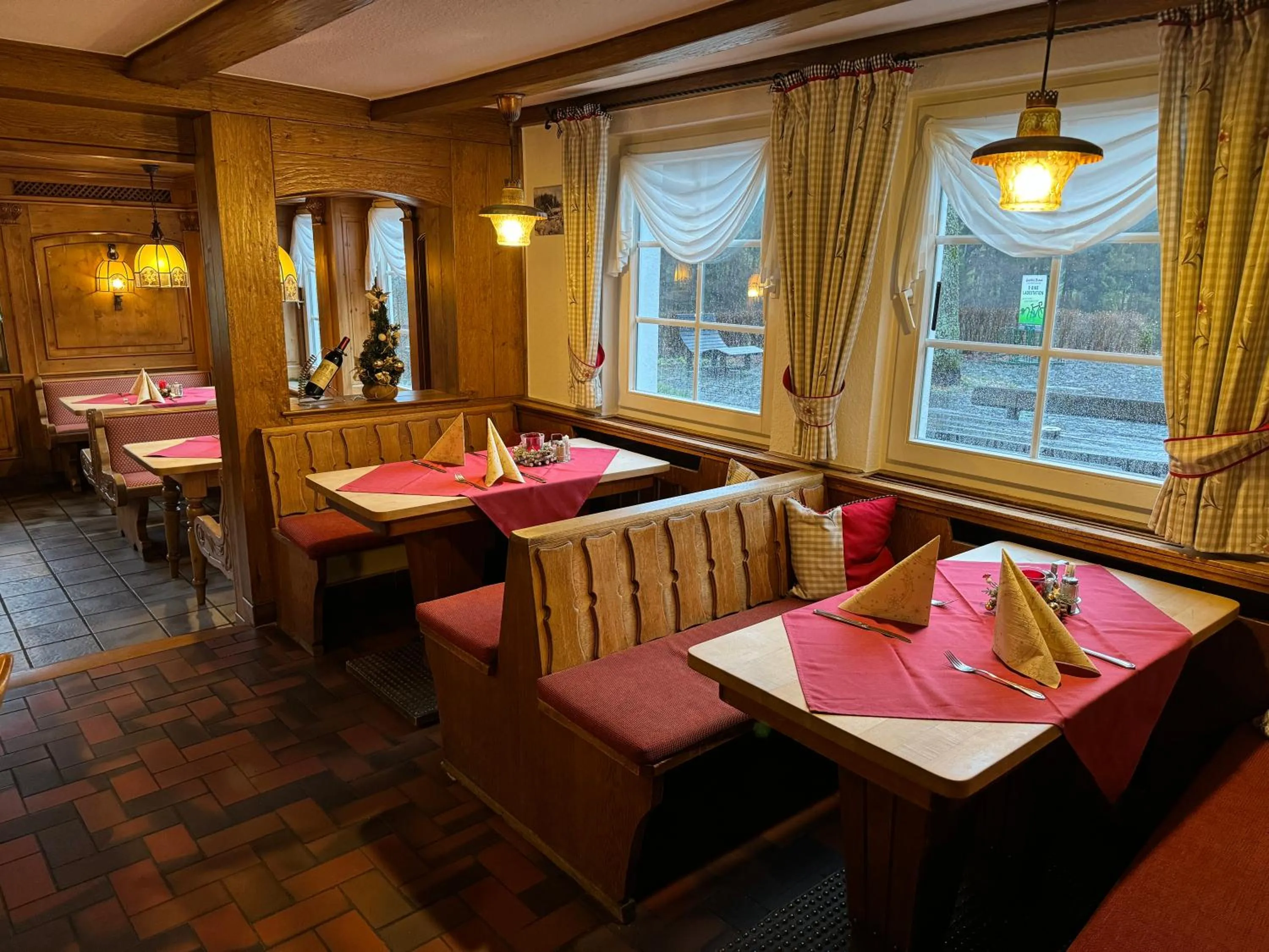 Restaurant/places to eat in Gasthof Braun