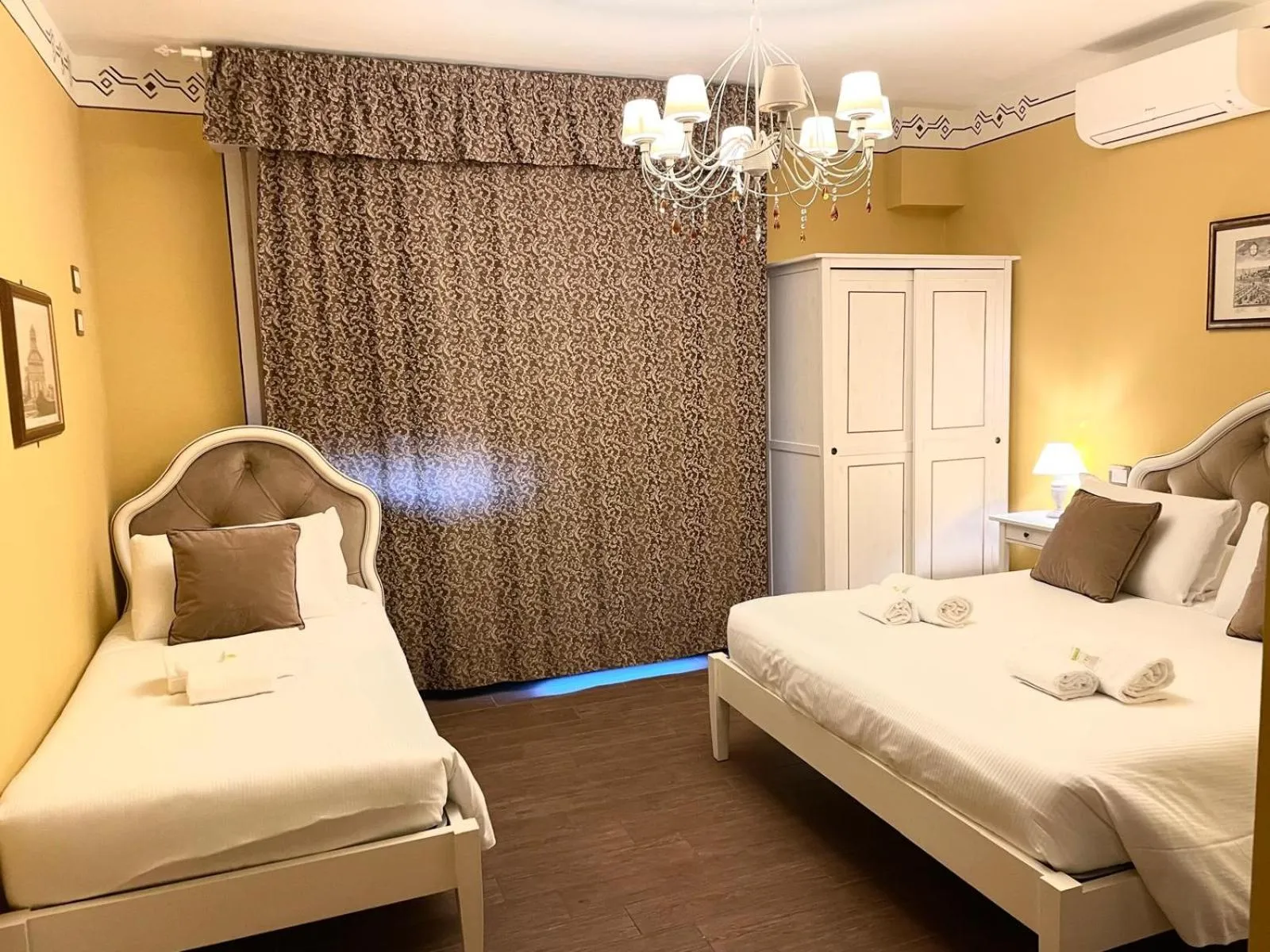 Bedroom, Bed in Hotel Pisa Tower