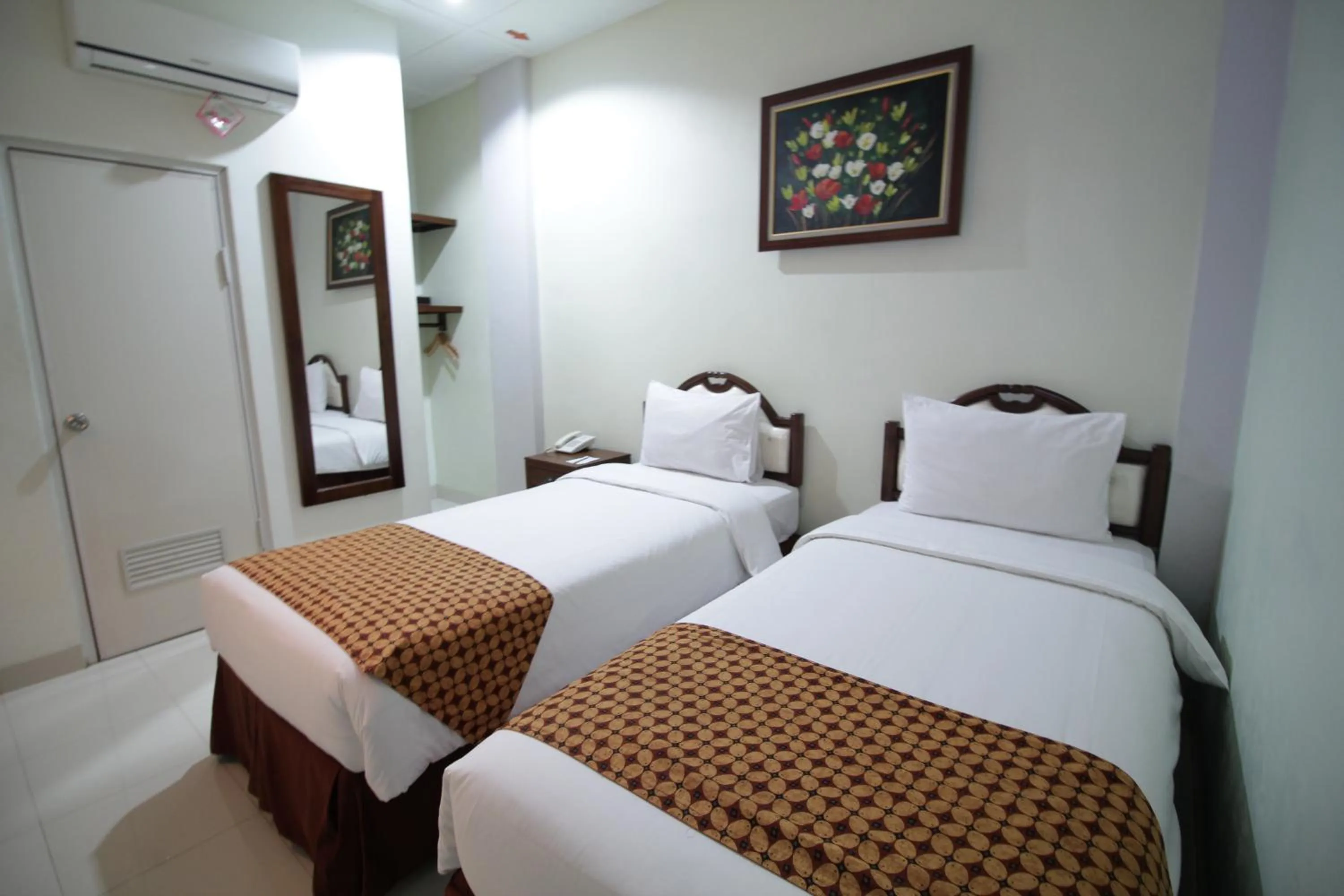 Bed in The Kresna Hotel