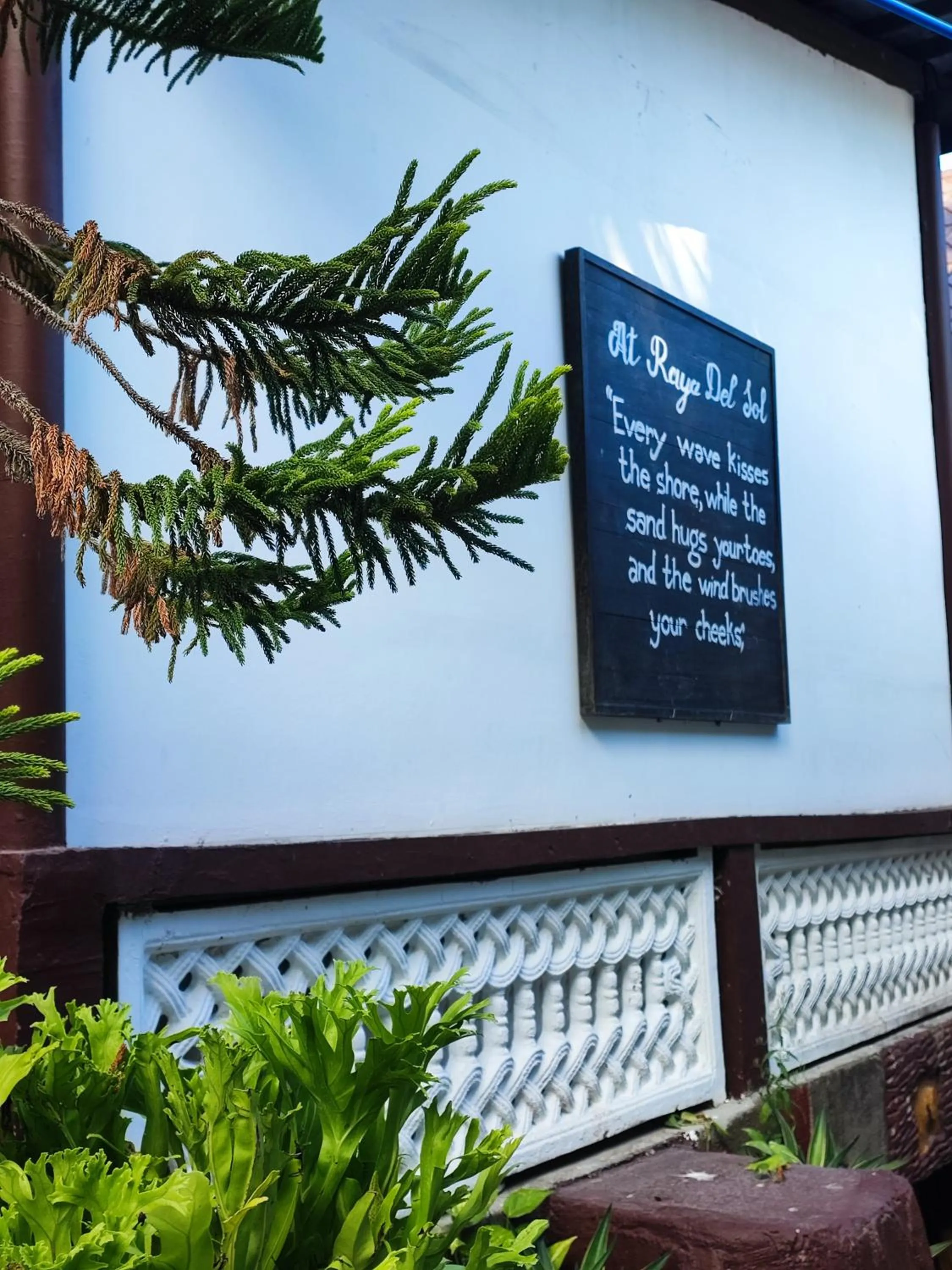 Raya Del Sol Dive Resort