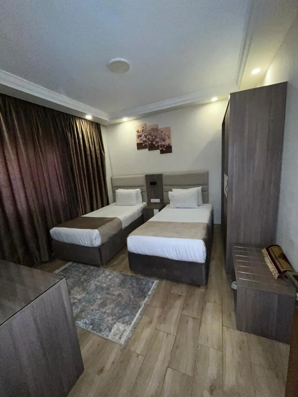 Bed in Jewel Al Nasr Hotel & Apartments