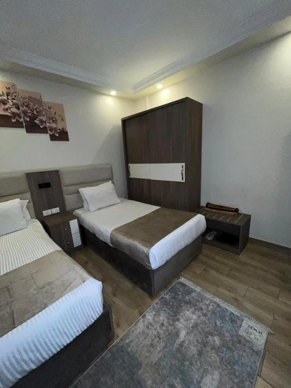 Bed in Jewel Al Nasr Hotel & Apartments