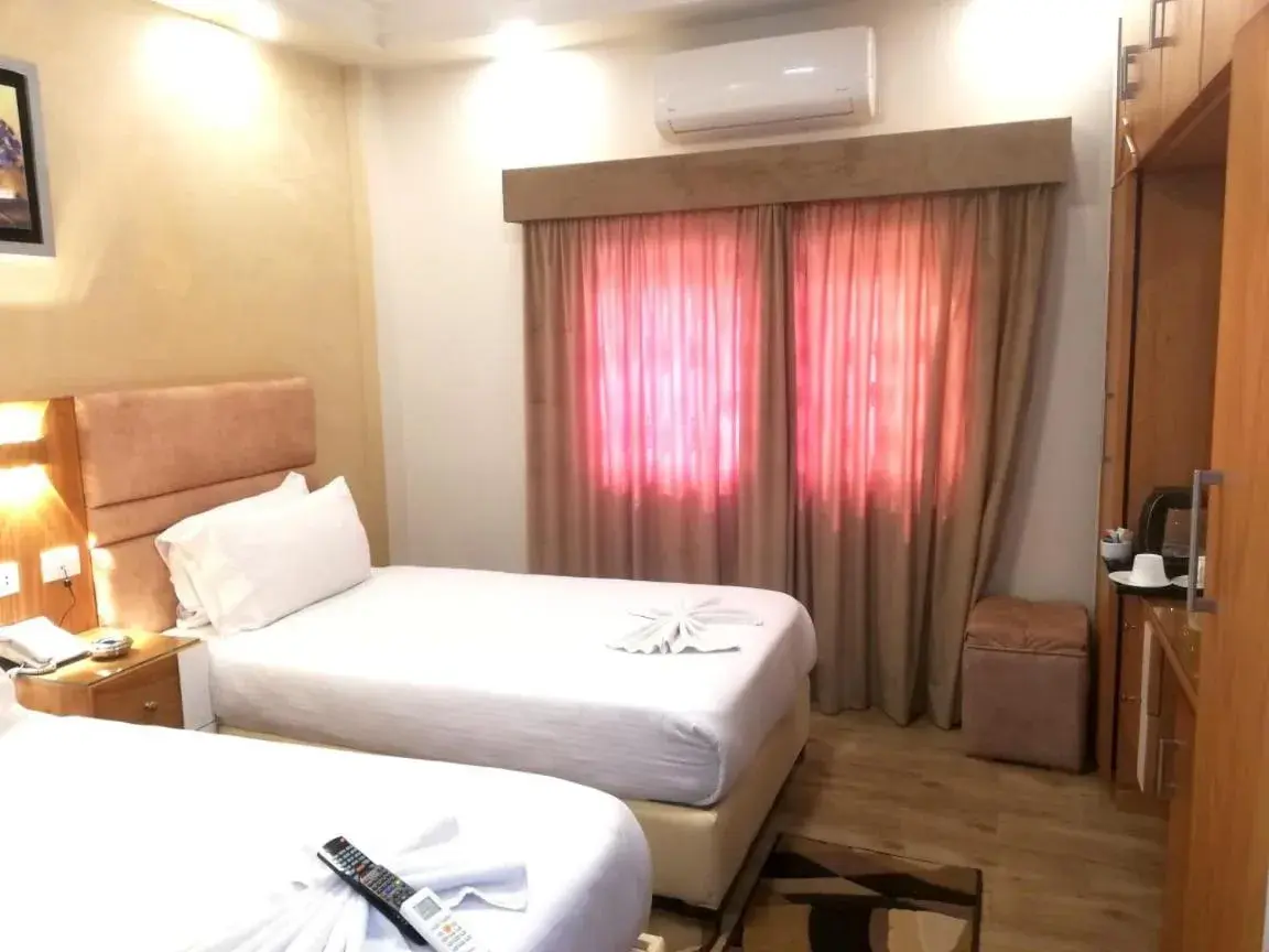 Family Suite in Jewel Al Nasr Hotel & Apartments Family Suite in Jewel Al Nasr Hotel & Apartments