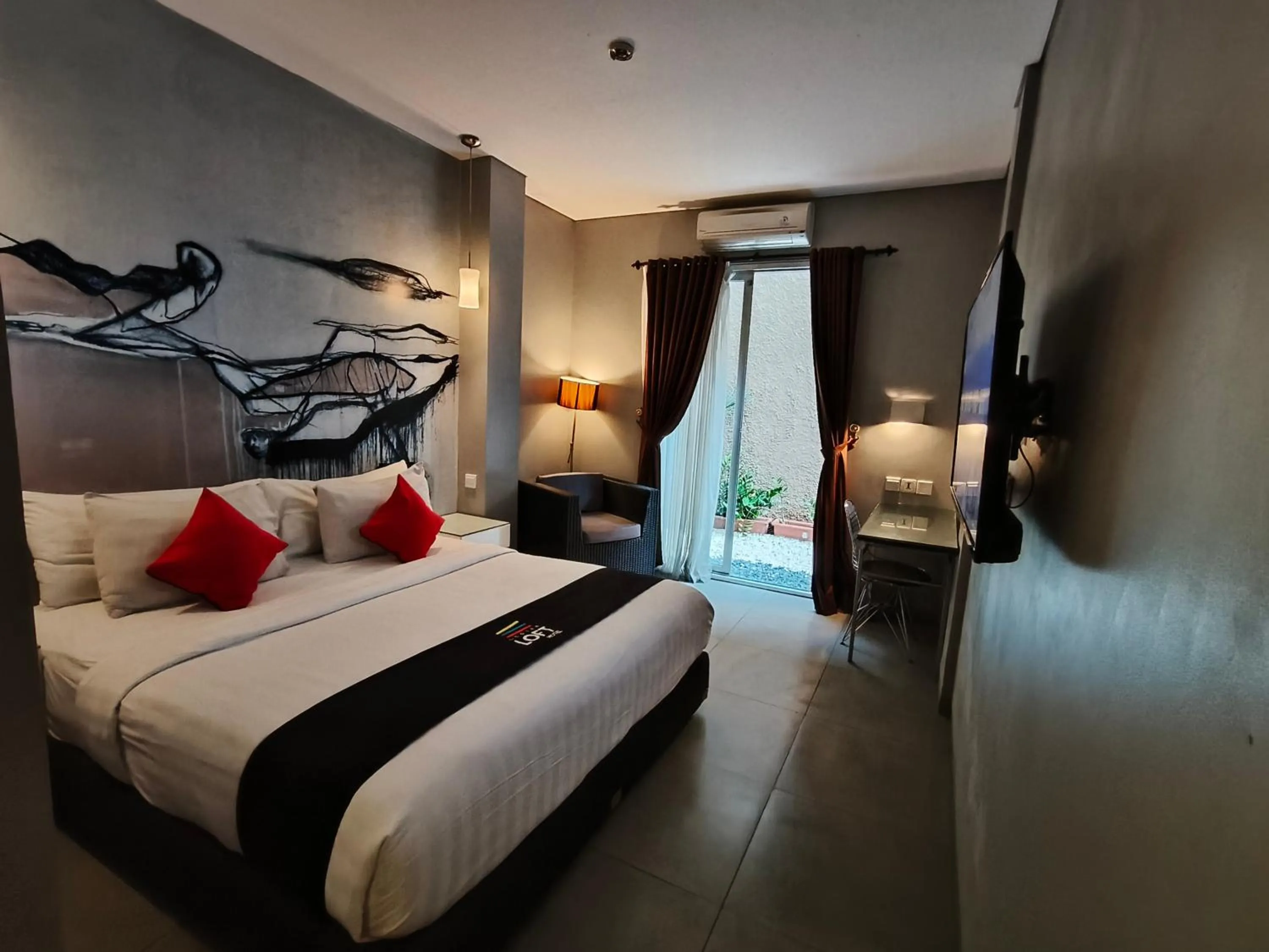Bedroom, Bed in Loft Legian Hotel Bali