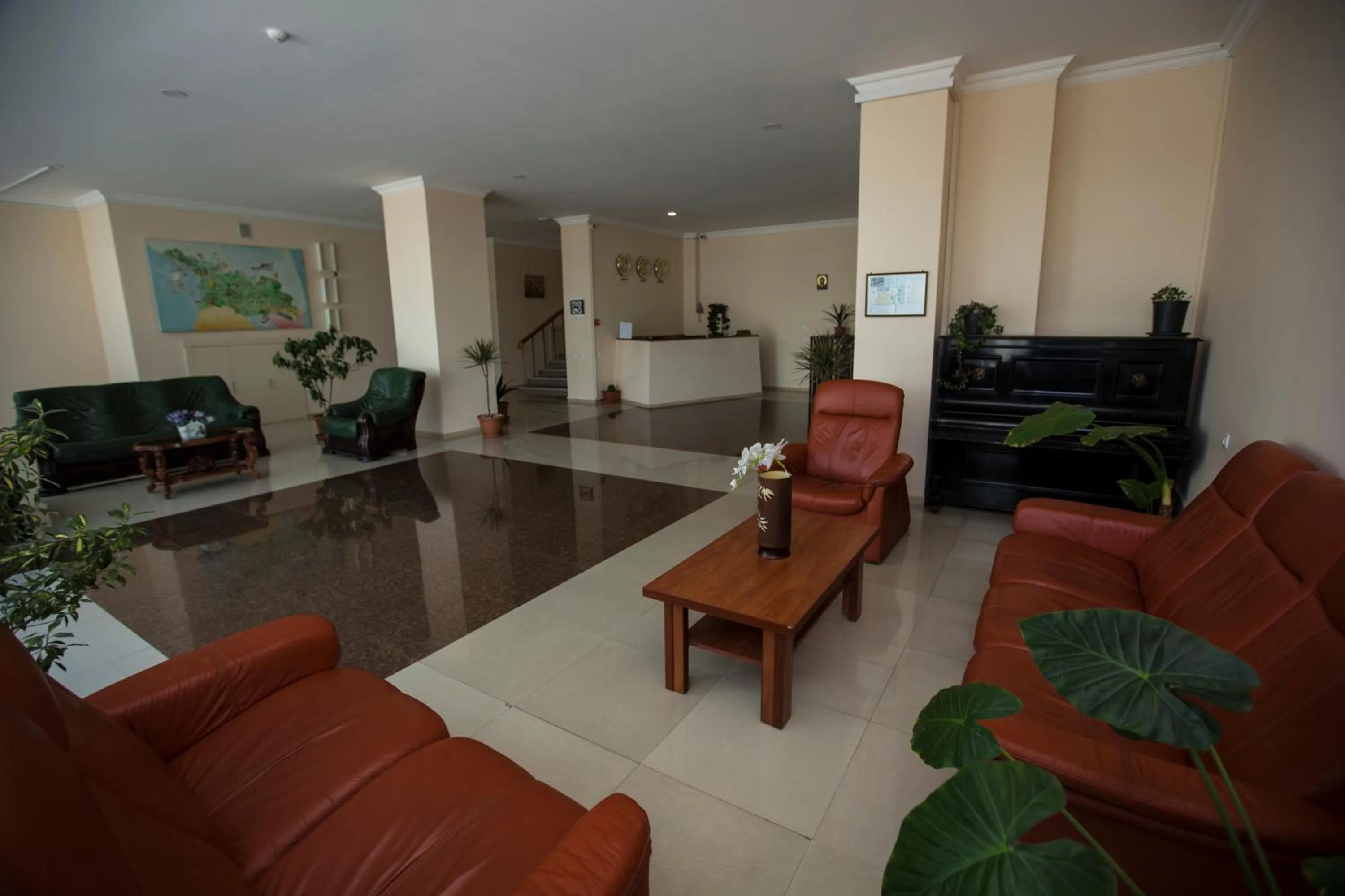 Seating area in Ortachala Palace