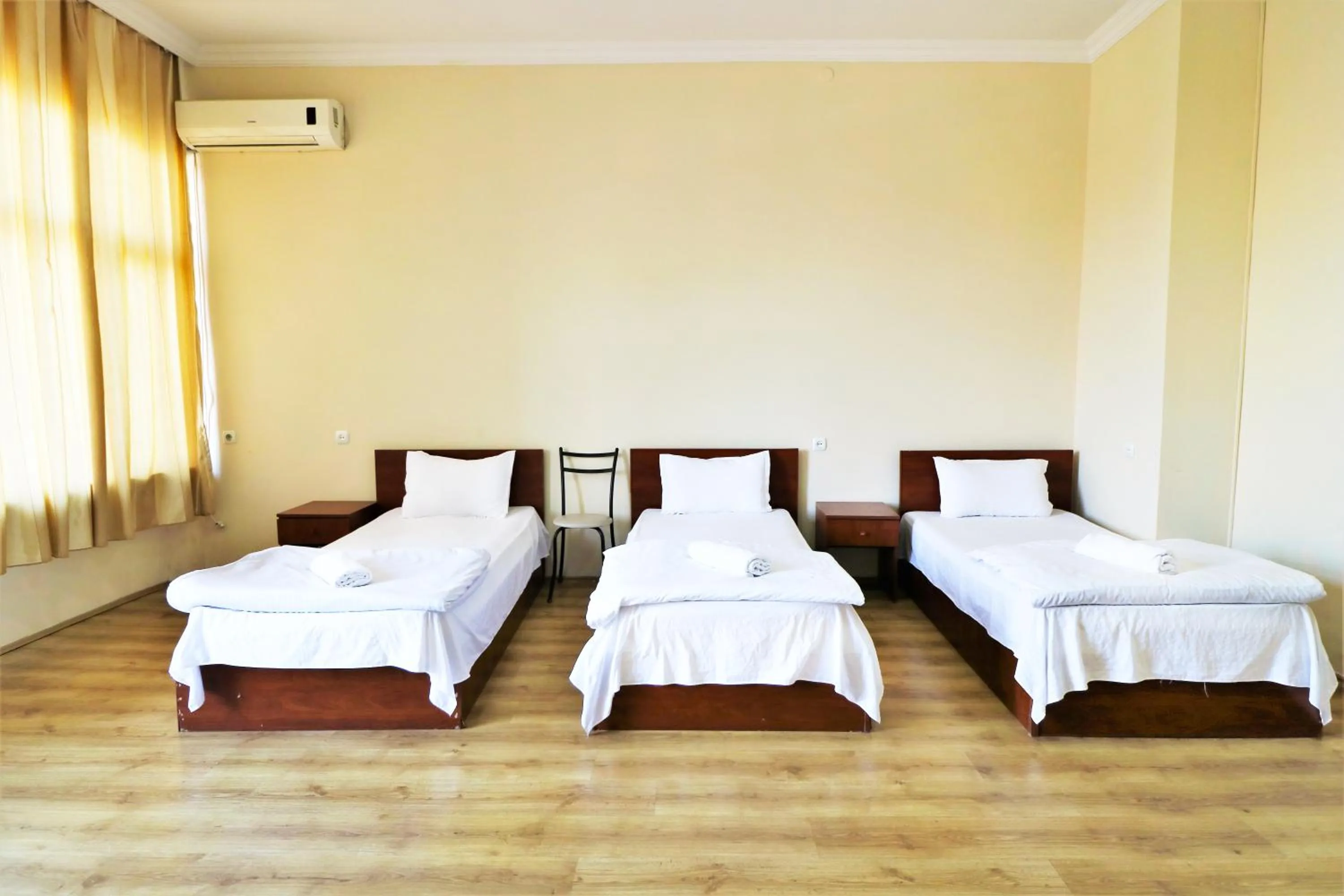 Bed in Ortachala Palace