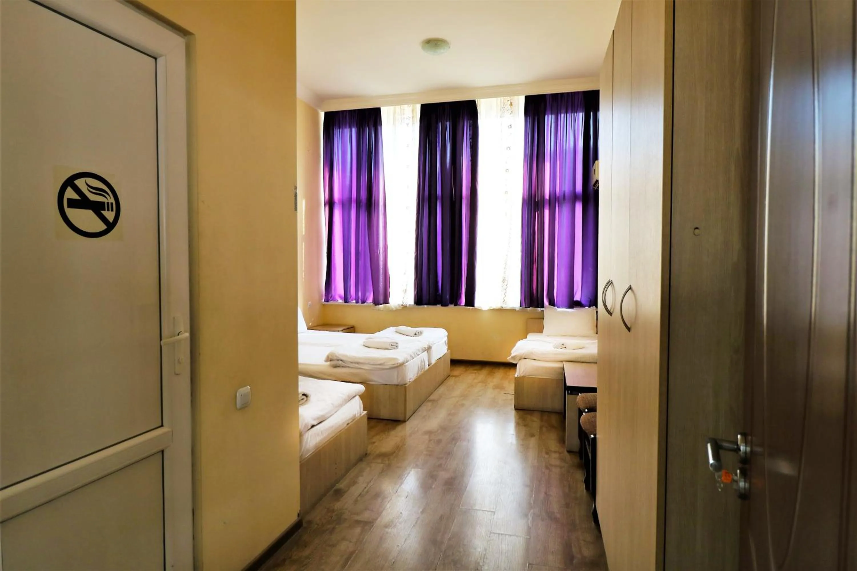 Bed in Ortachala Palace