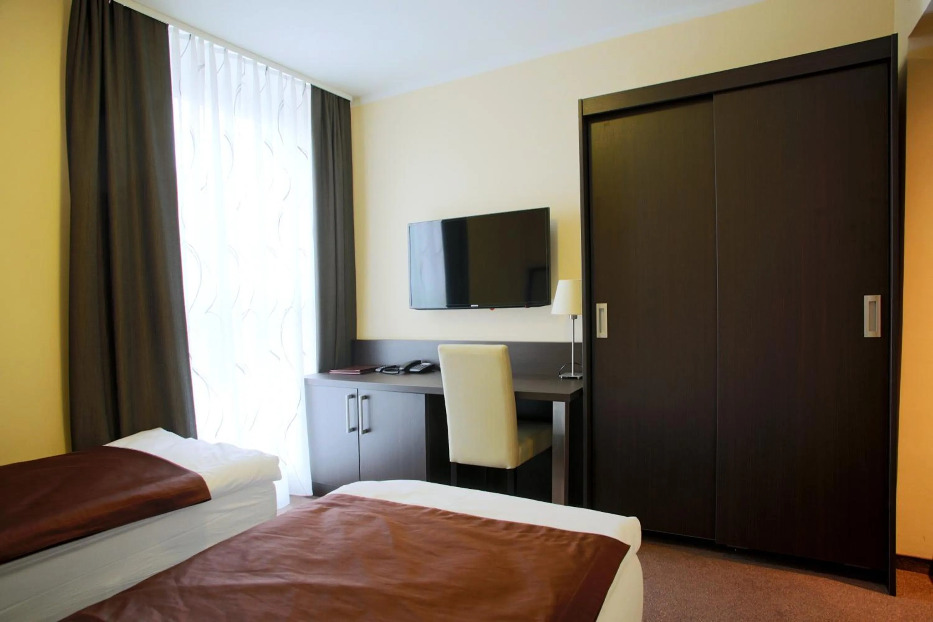Bed in Casino & Hotel ADMIRAL Ptuj