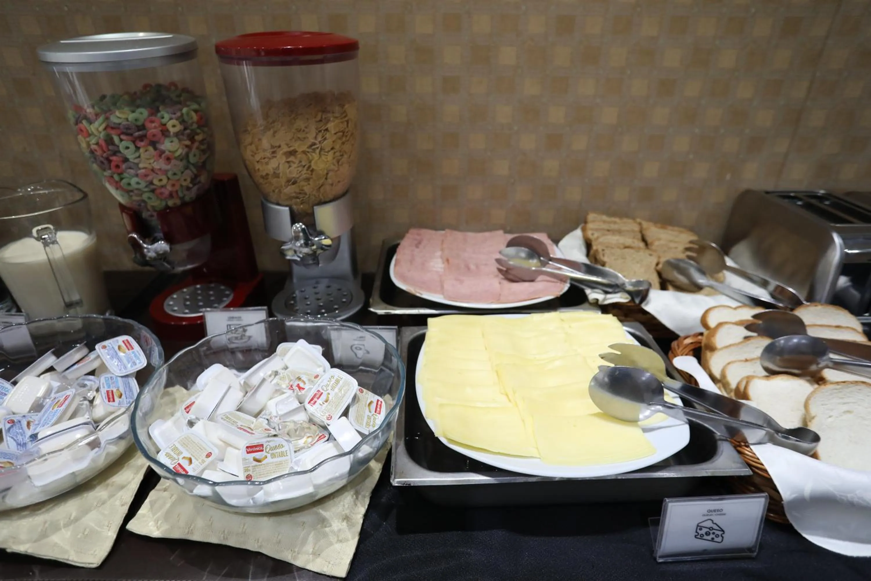 Breakfast in HR Esmeralda Luxor