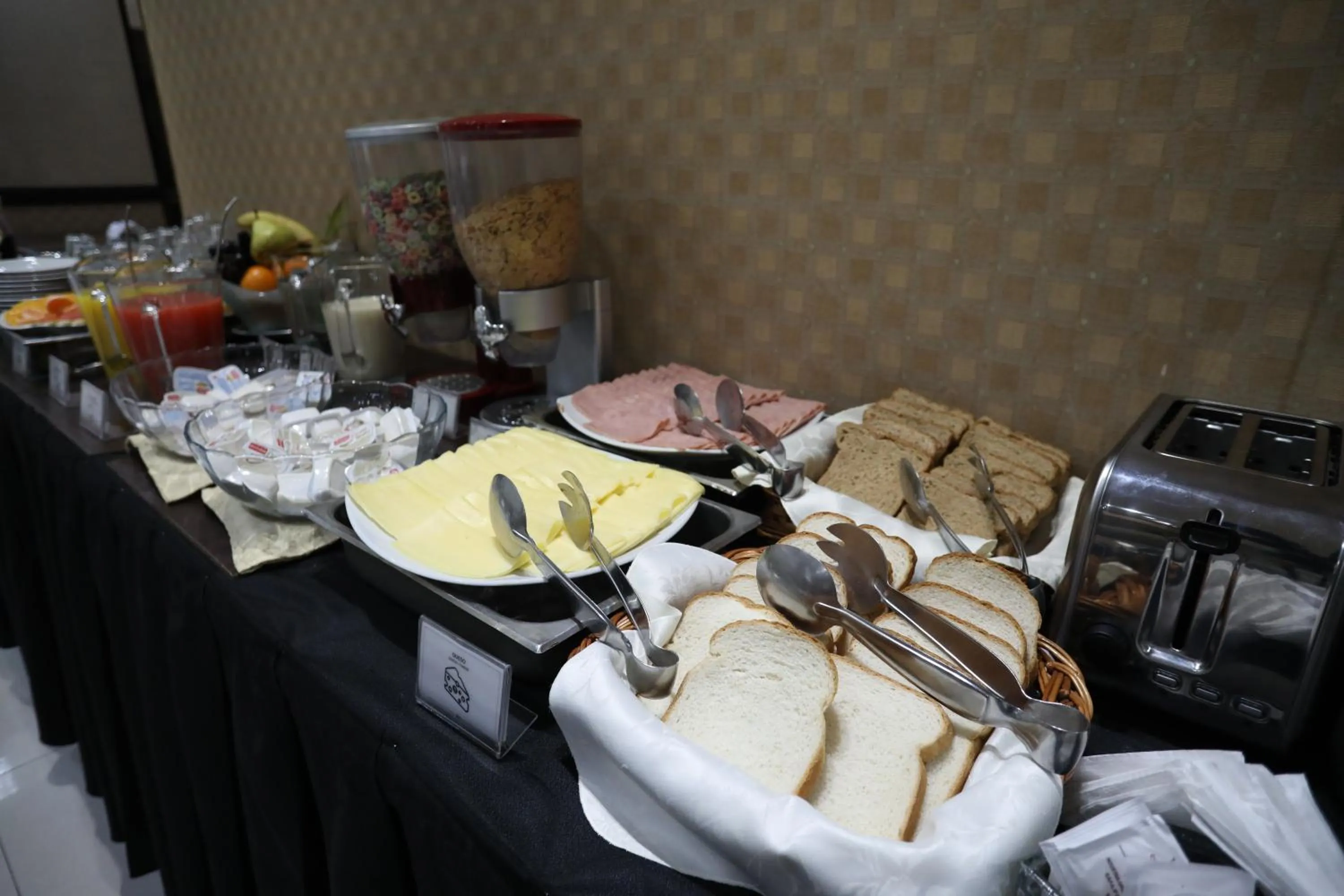 Buffet breakfast in HR Esmeralda Luxor