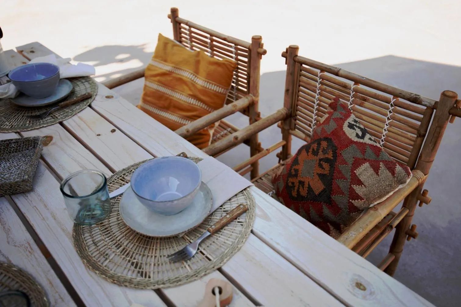 Restaurant/places to eat in Glamping Can Bora Lodges