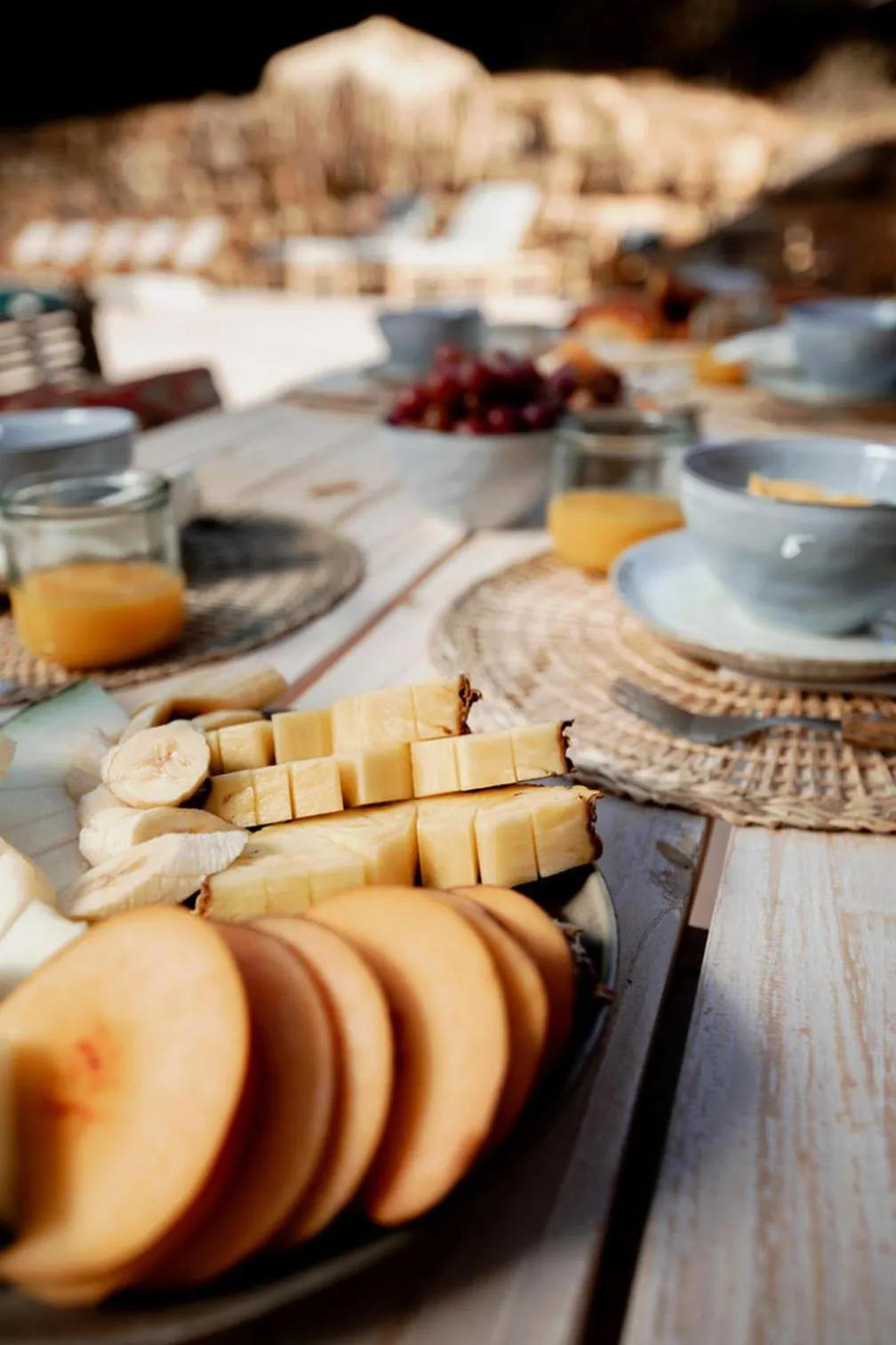 Restaurant/places to eat in Glamping Can Bora Lodges