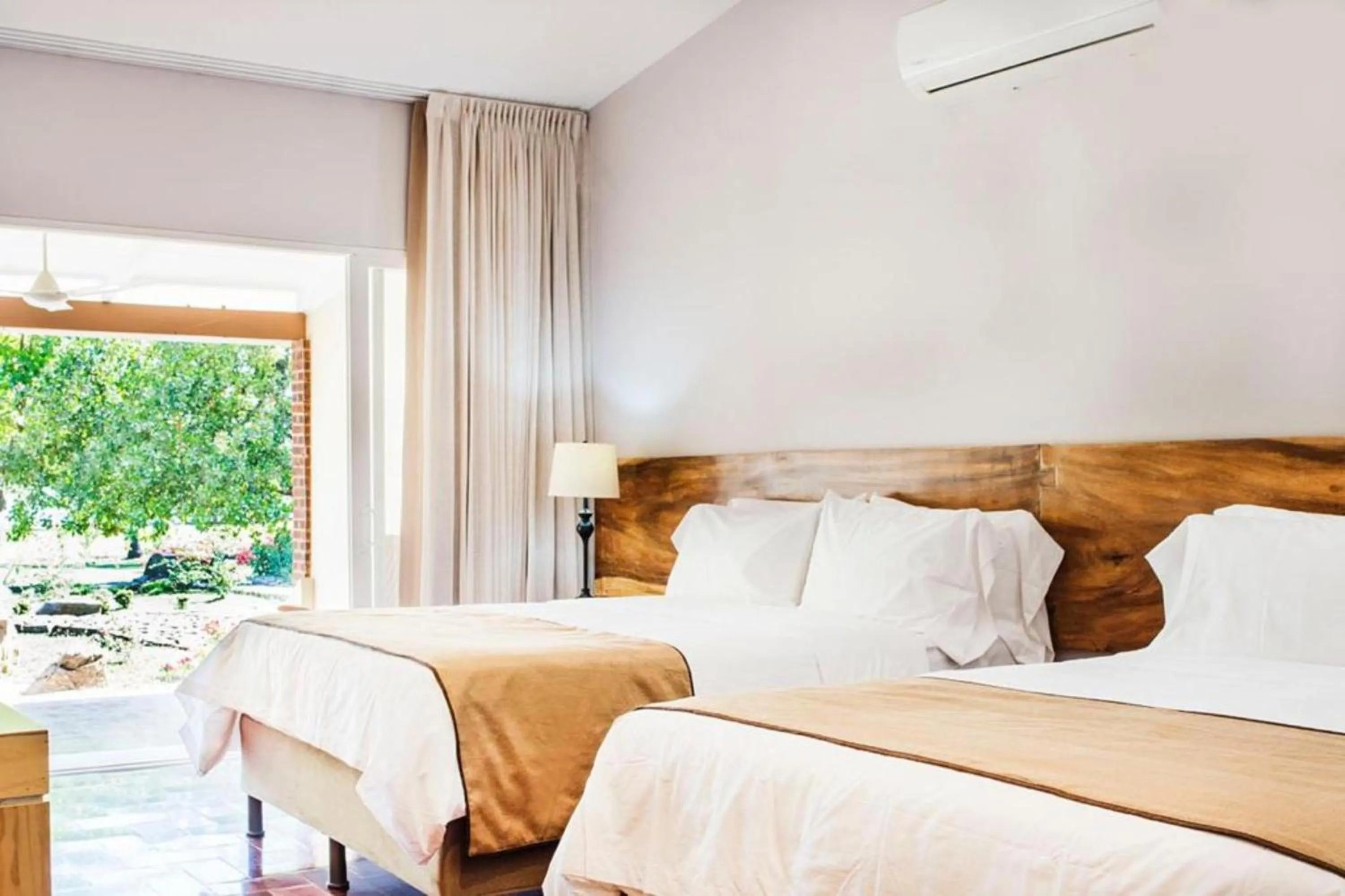 Bed in OPacifico Hotel Boutique