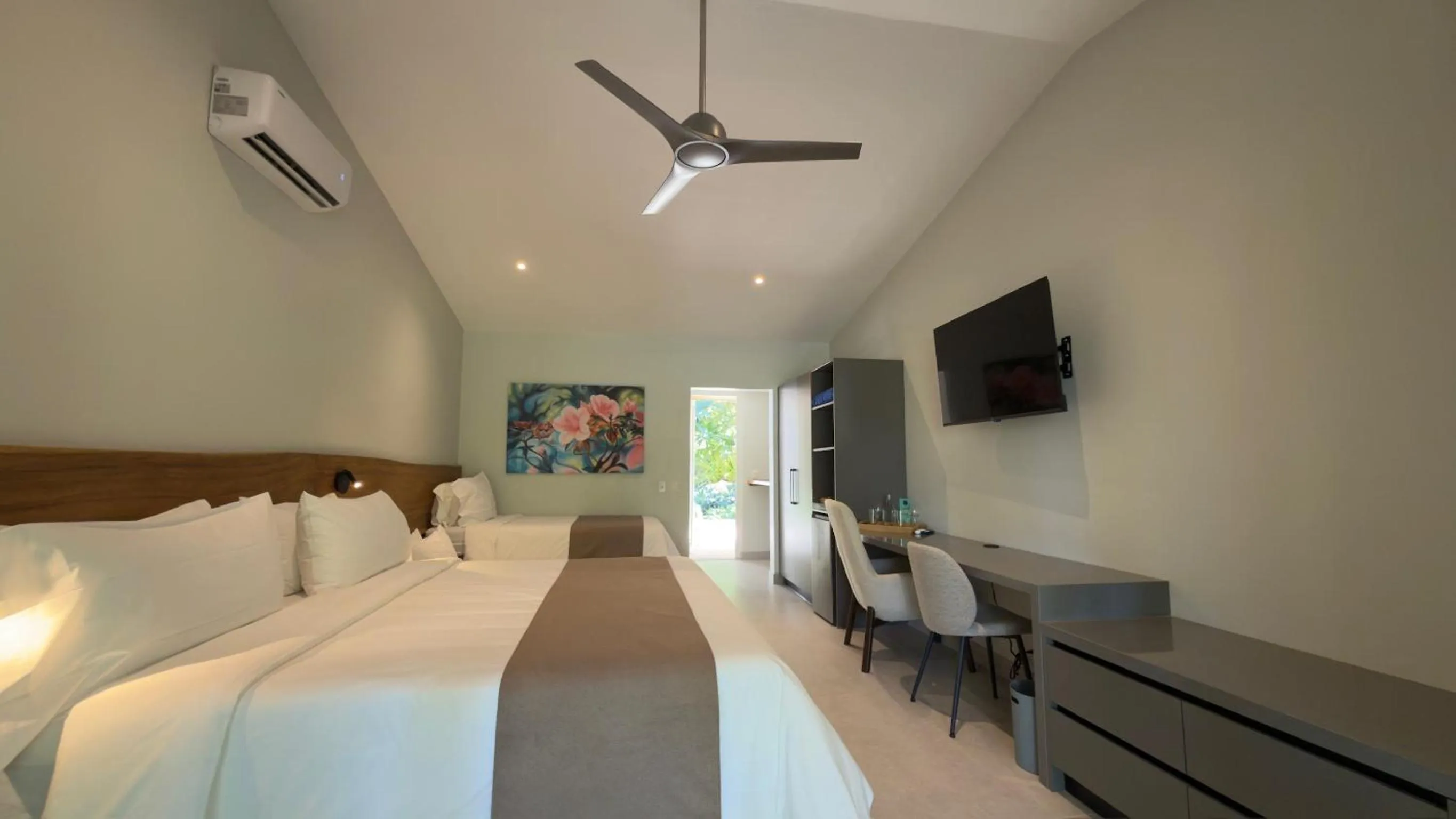 Bedroom, Bed in OPacifico Hotel Boutique