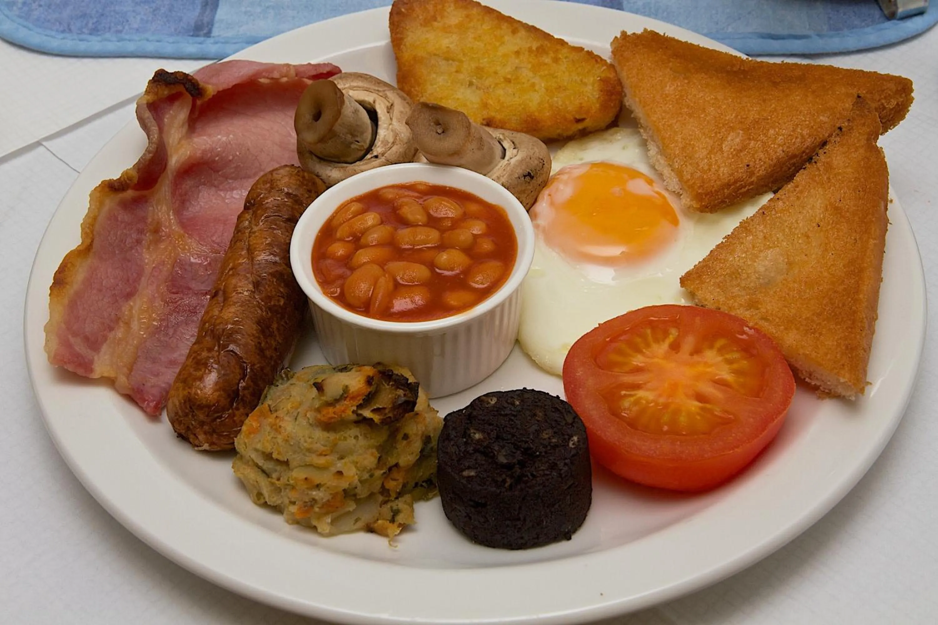 Food and drinks in Palm Court