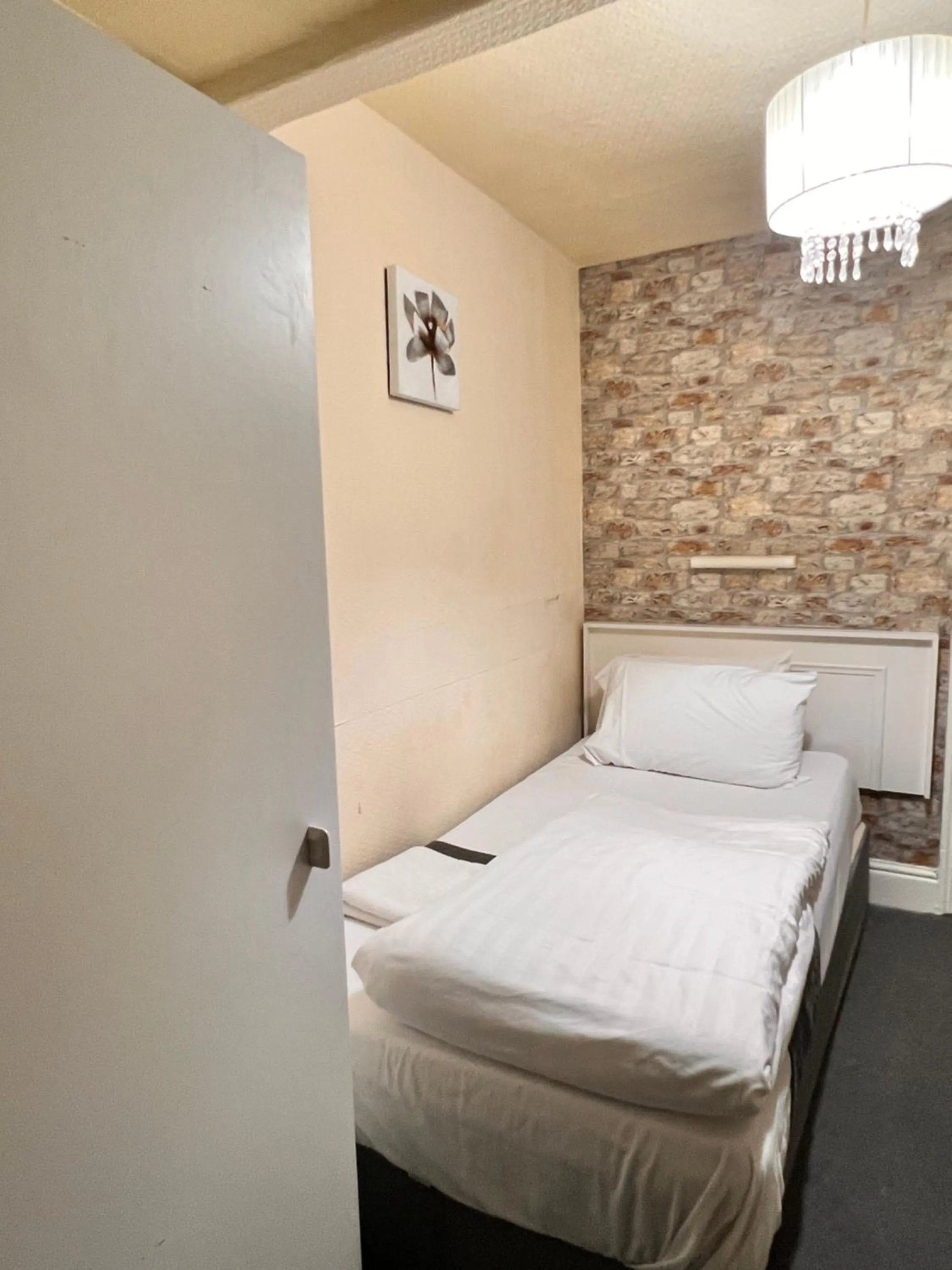 Bed in The oxford Hotel