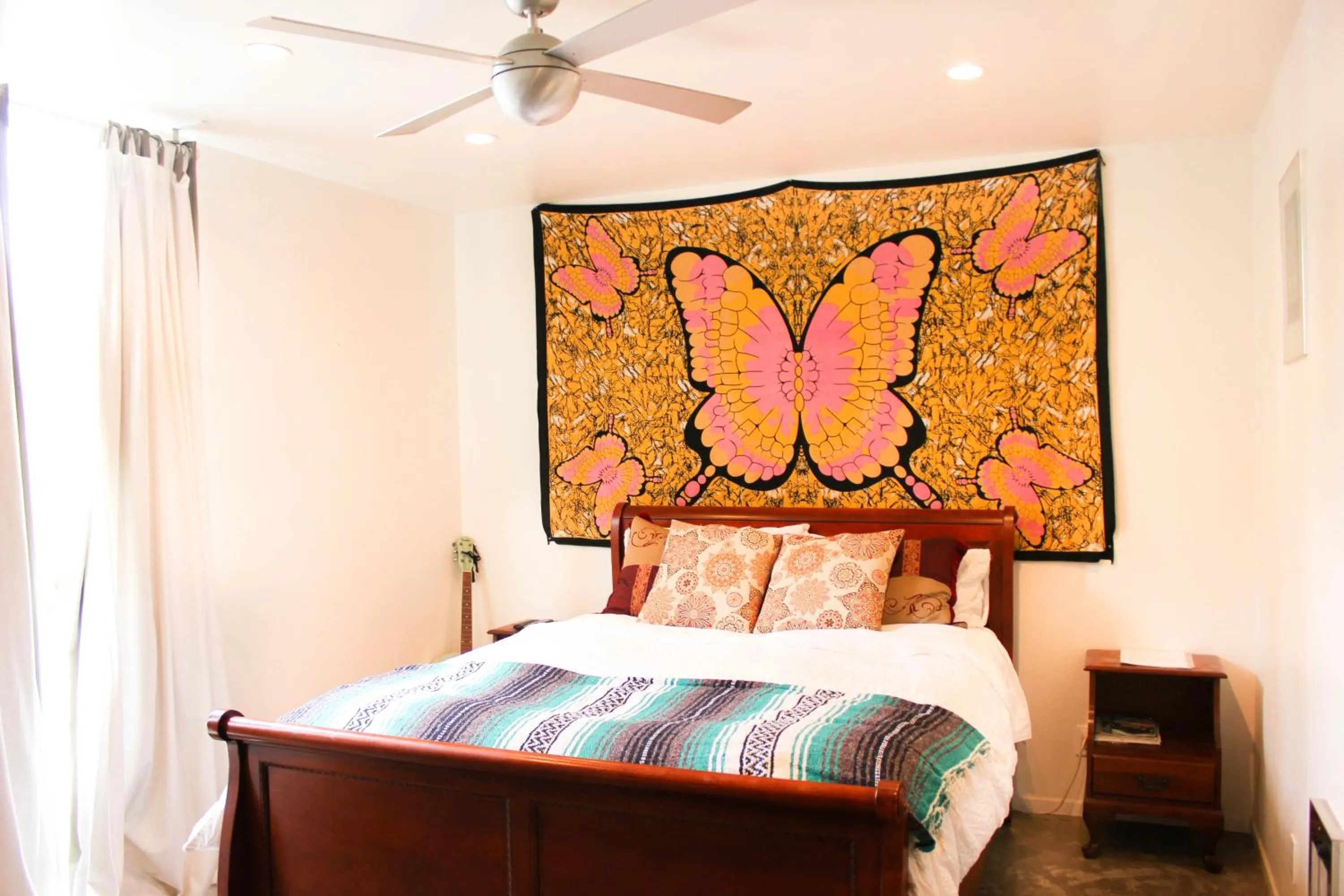 Bed in Ocean Front Vortex Female Hostel private rooms Free bikes