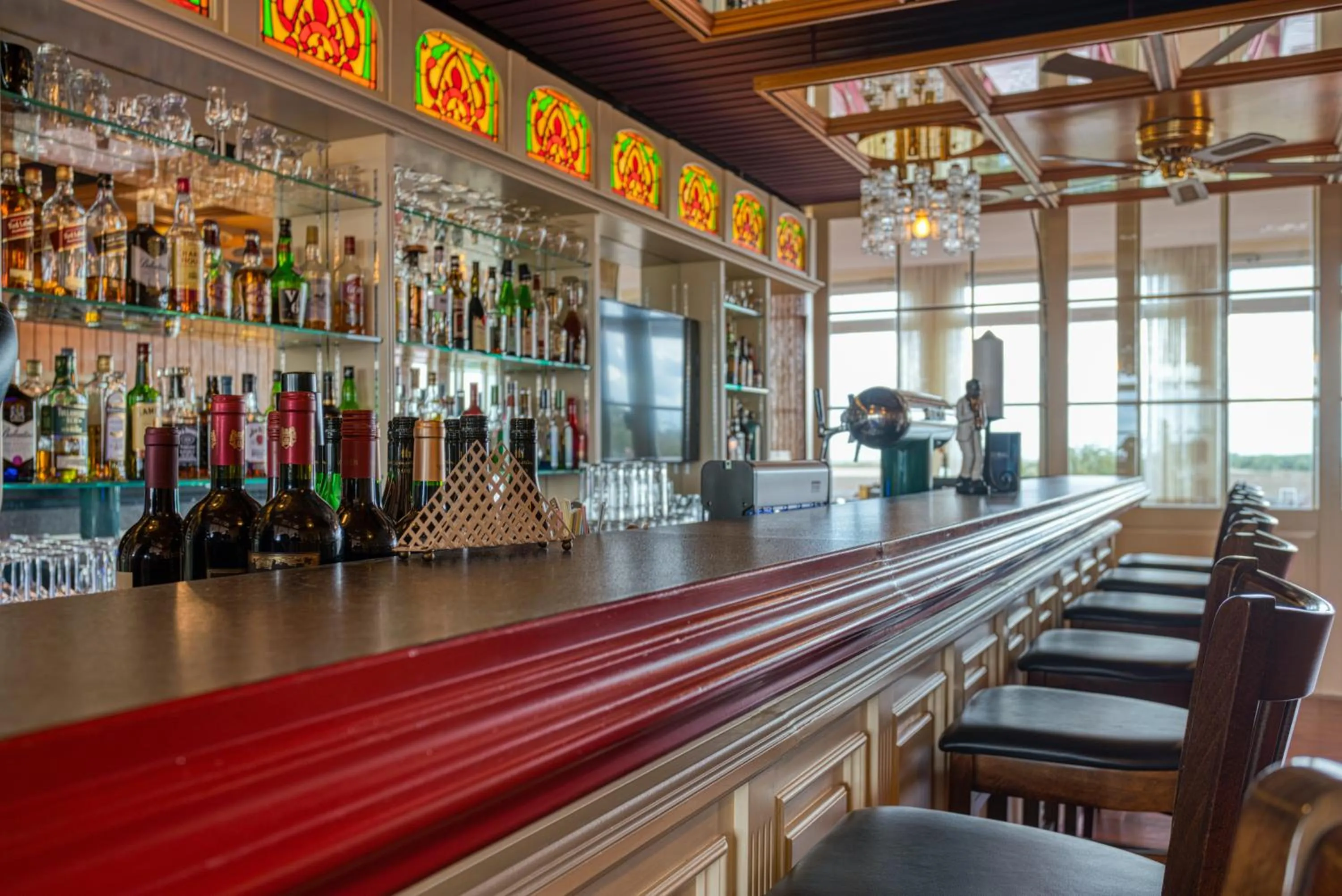 Lounge or bar in FF&E Hotel Dania