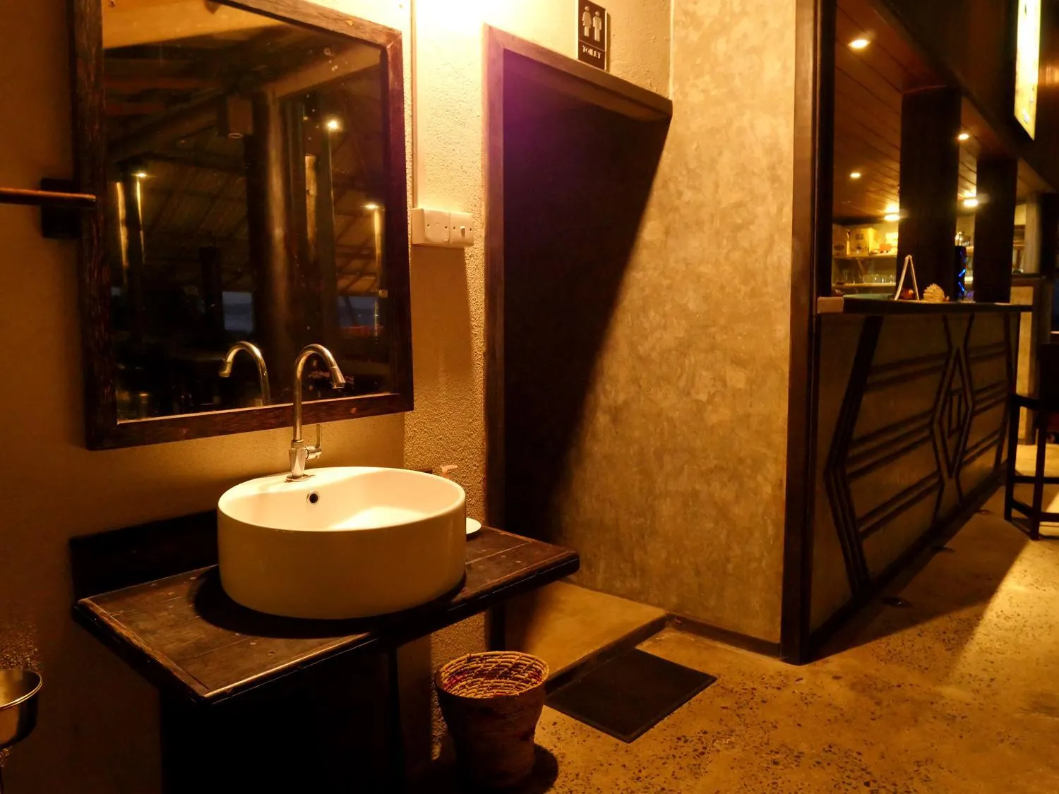 Restaurant/places to eat in Lagoon Paradise Beach Resort