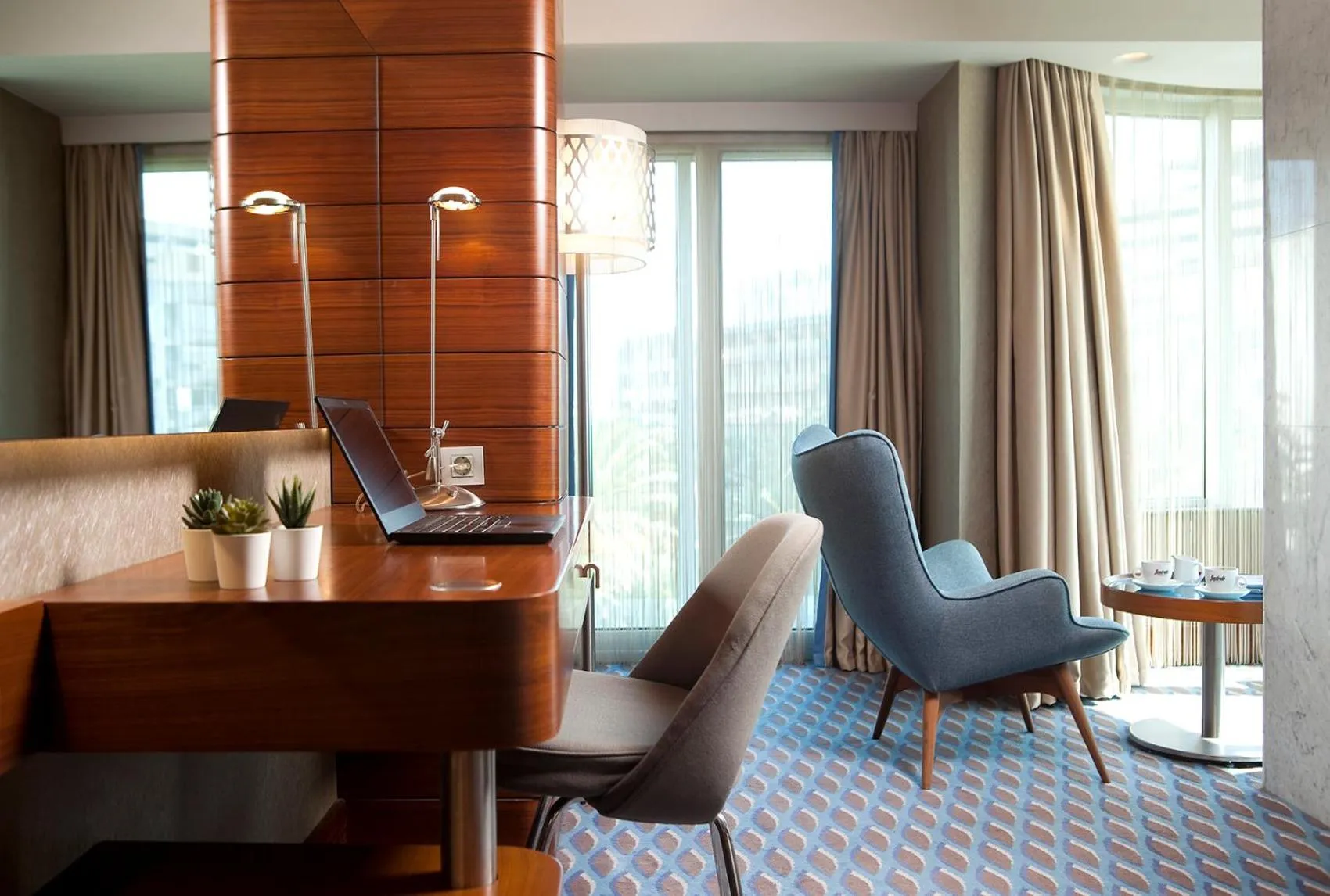 Renaissance Izmir Hotel