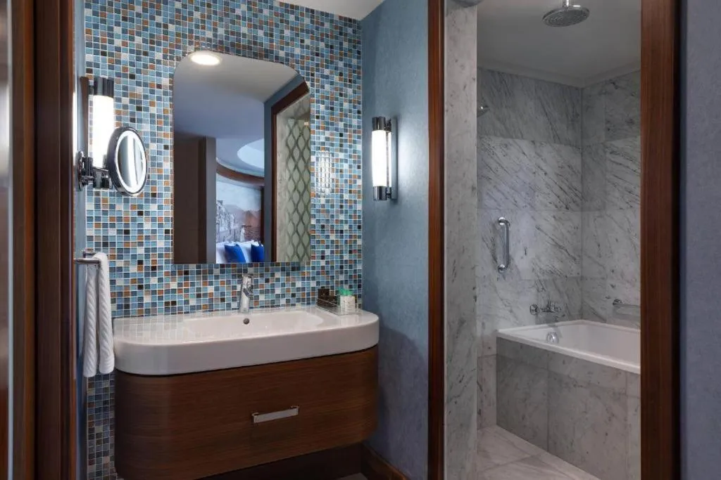 Renaissance Izmir Hotel