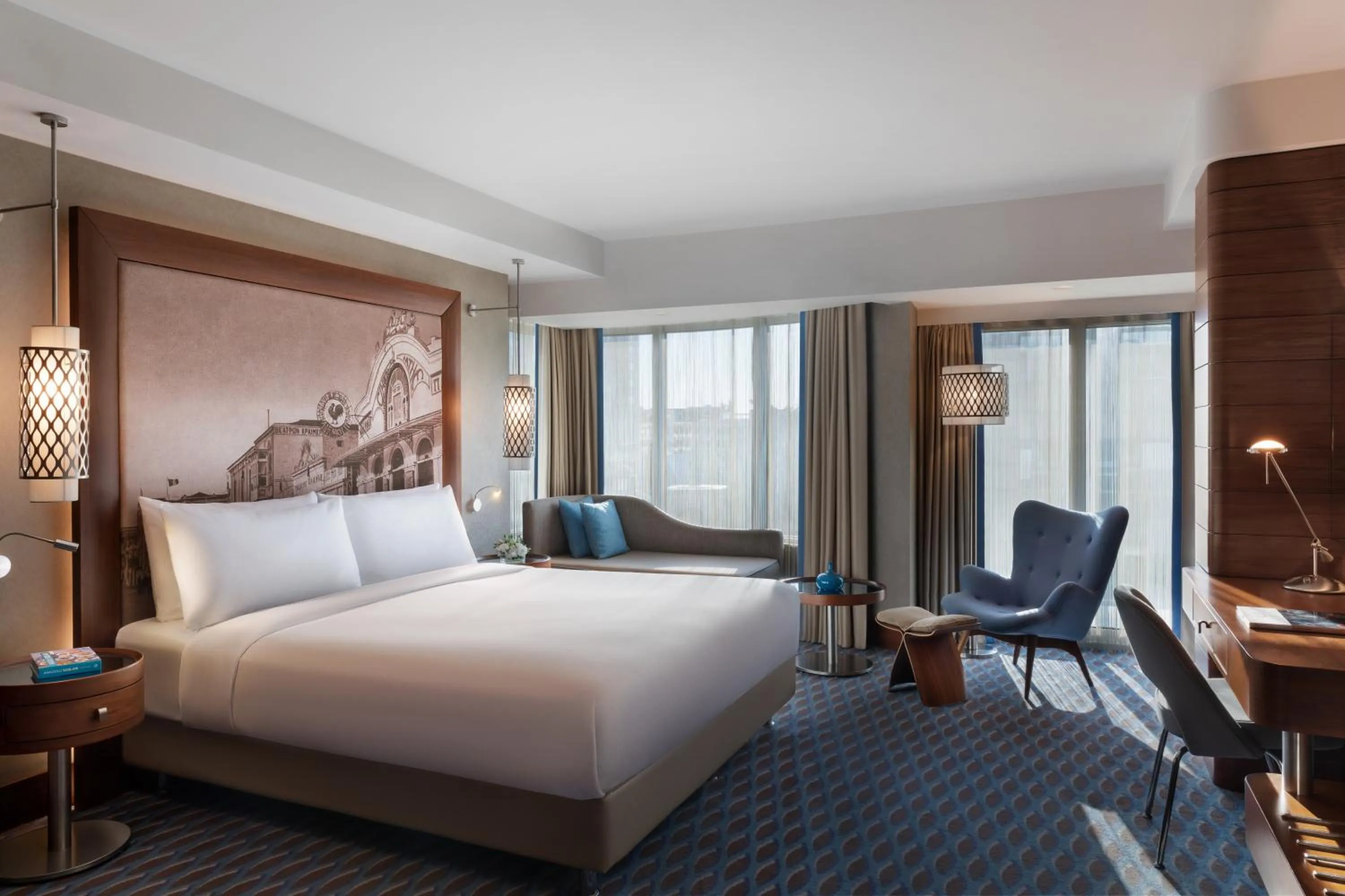 Bed in Renaissance Izmir Hotel