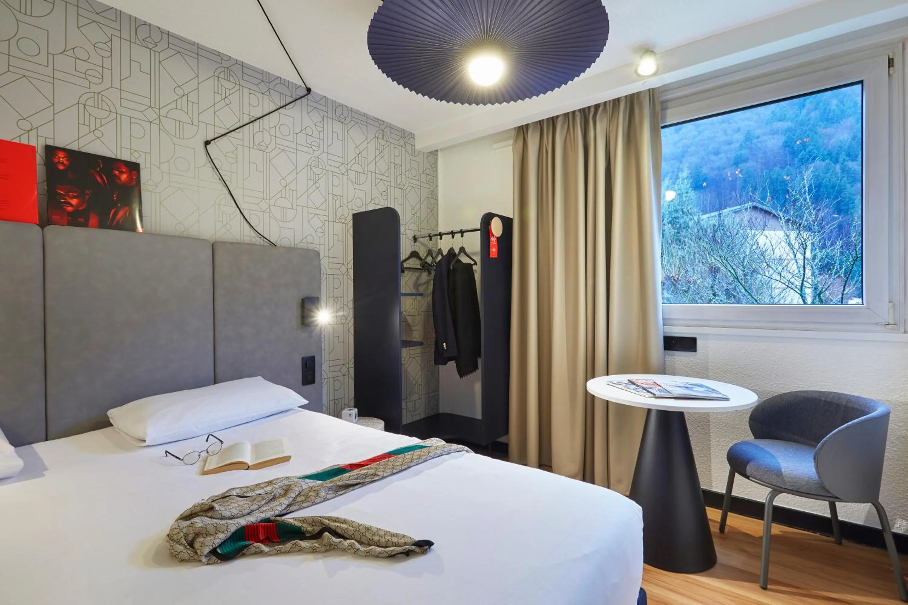 Bed in Ibis Sallanches Porte du MontBlanc