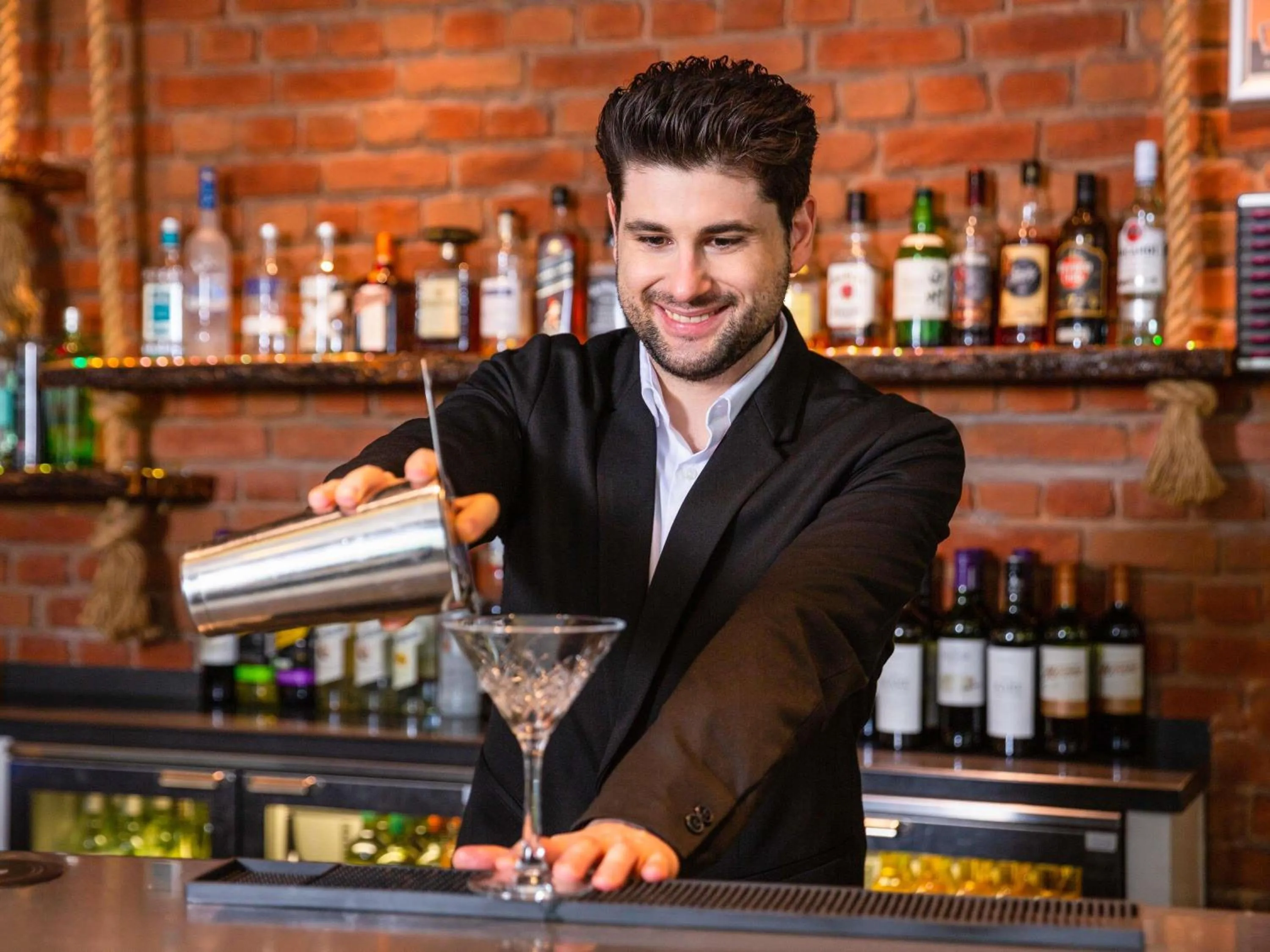 Lounge or bar in Ibis Sallanches Porte du MontBlanc